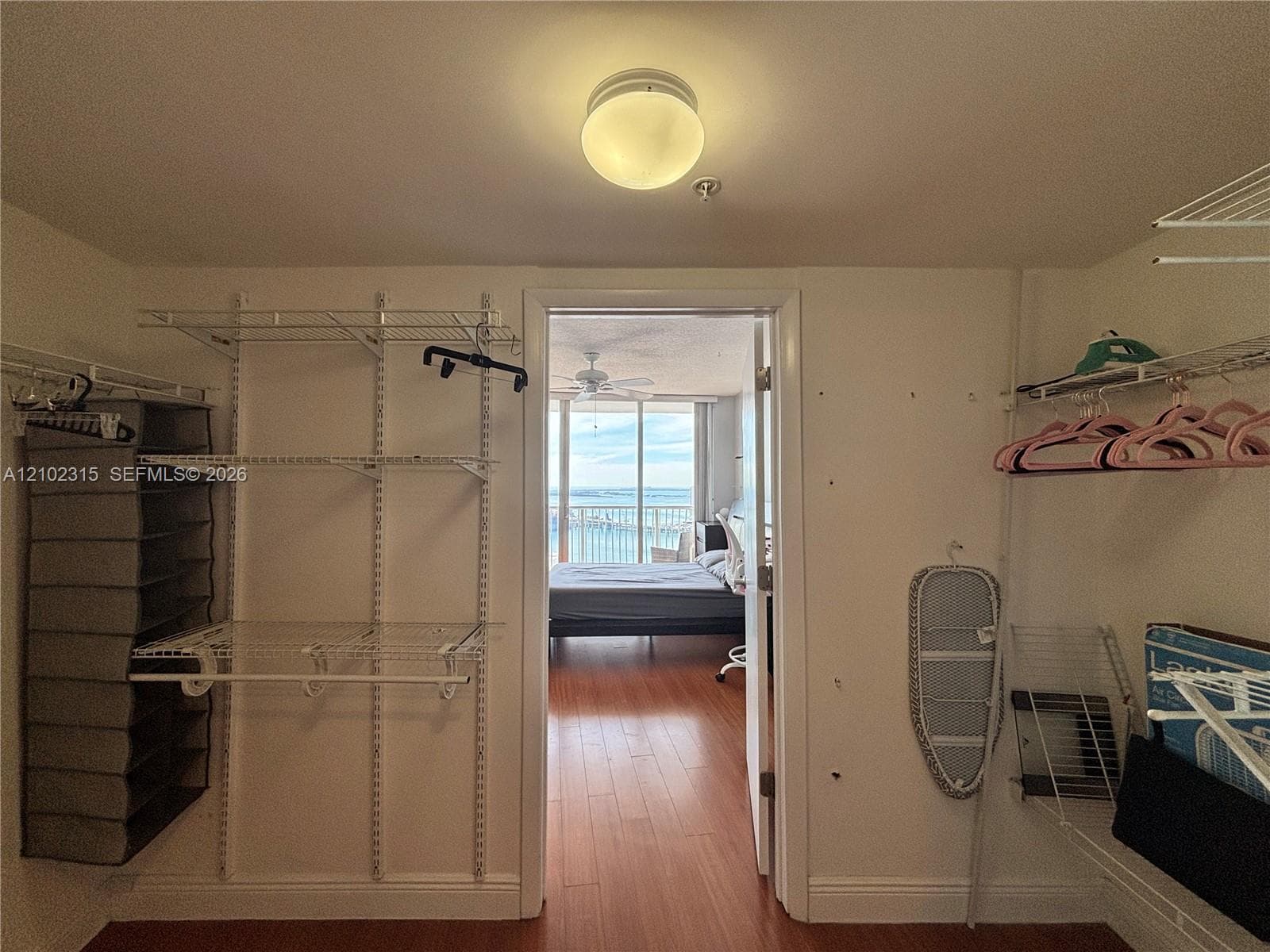 1750 N Bayshore Dr 4804 photo 14