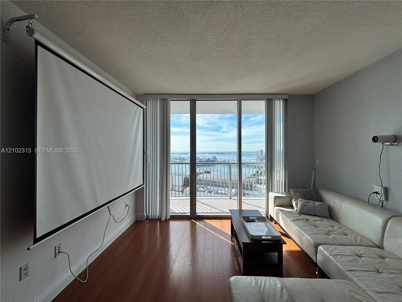 1750 N Bayshore Dr 4804 photo 4