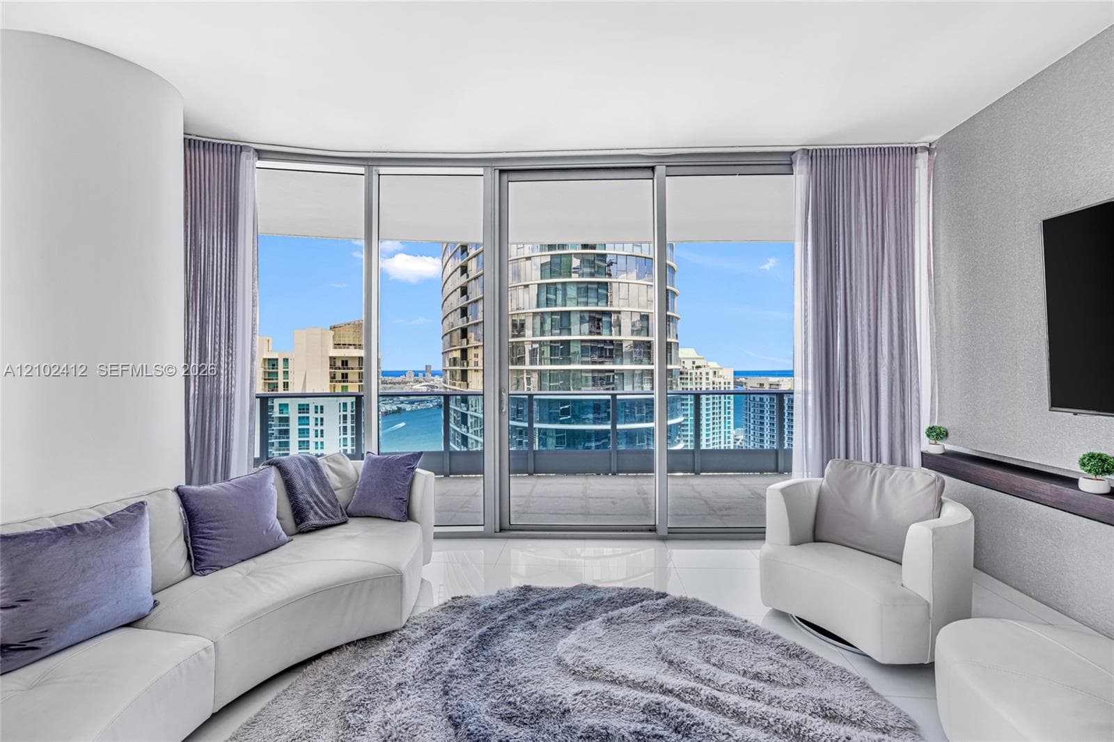 200 Biscayne Boulevard Way 4401 photo 11