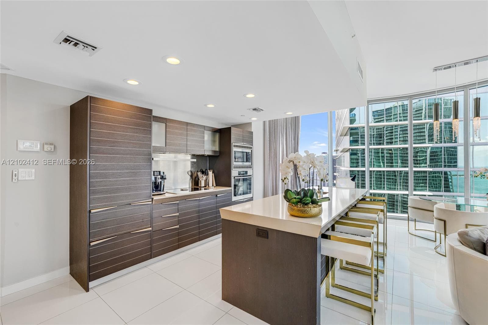 200 Biscayne Boulevard Way 4401 photo 4