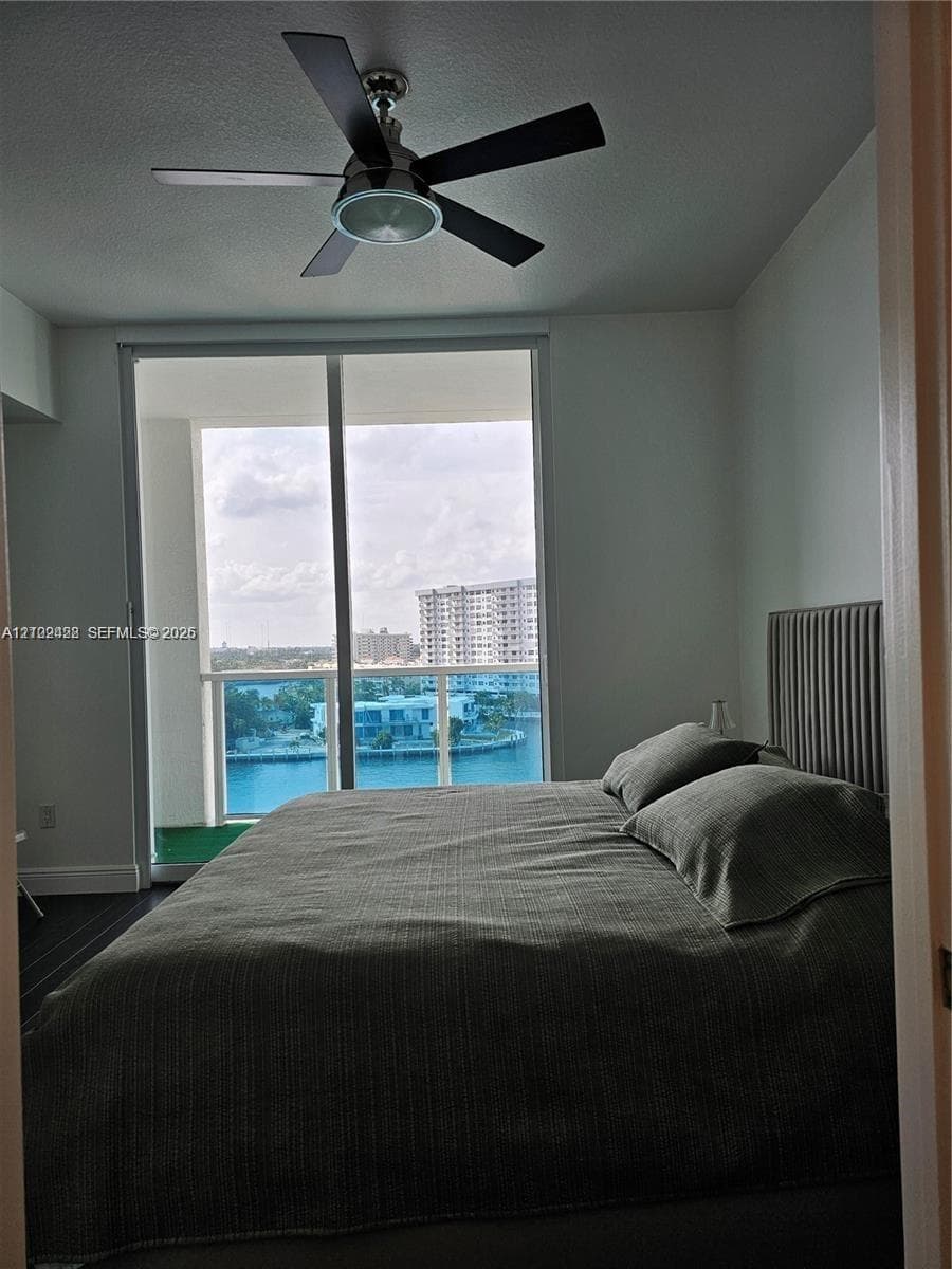 1945 S Ocean Dr 807 photo 7