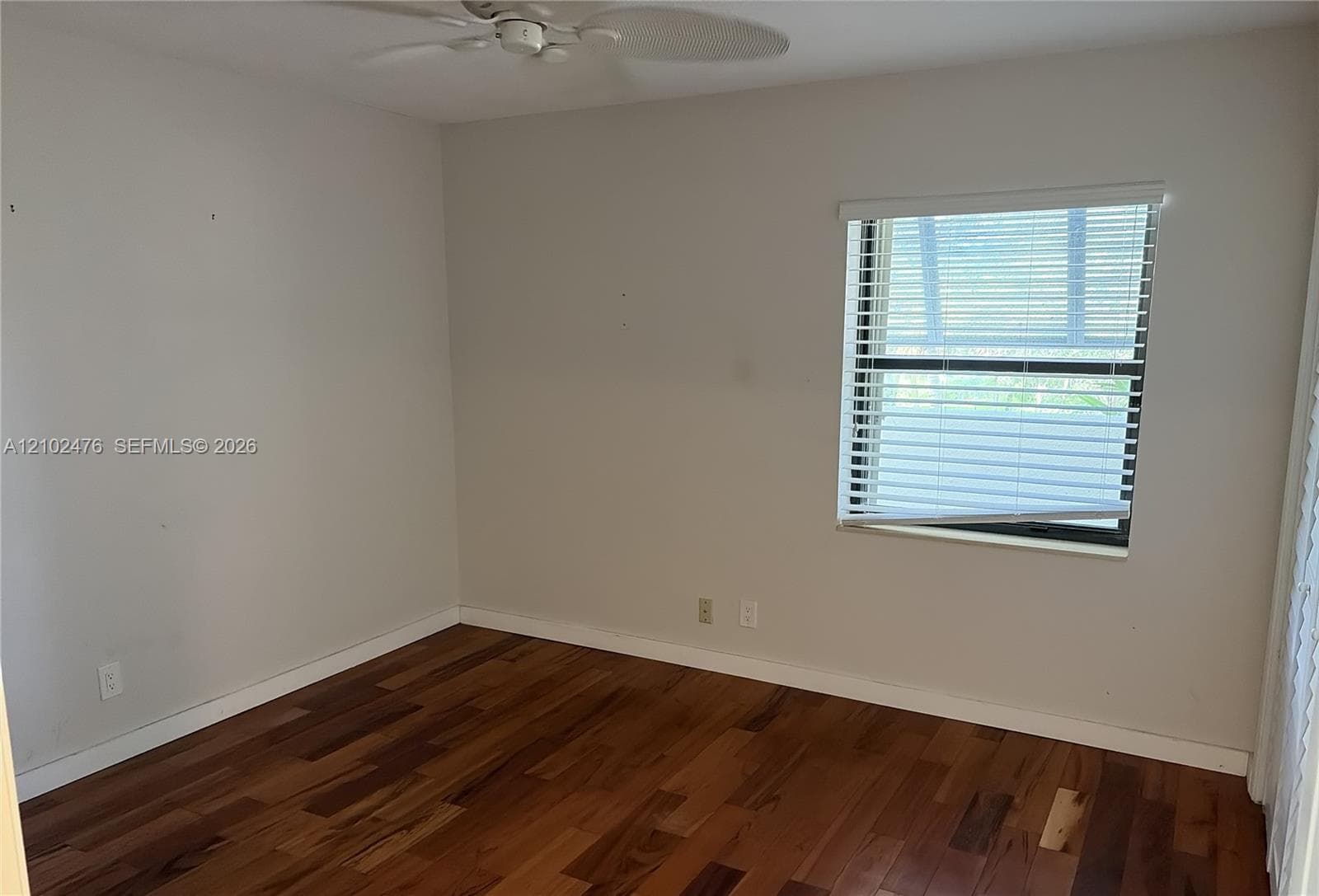 356 Golfview Rd 305 photo 21