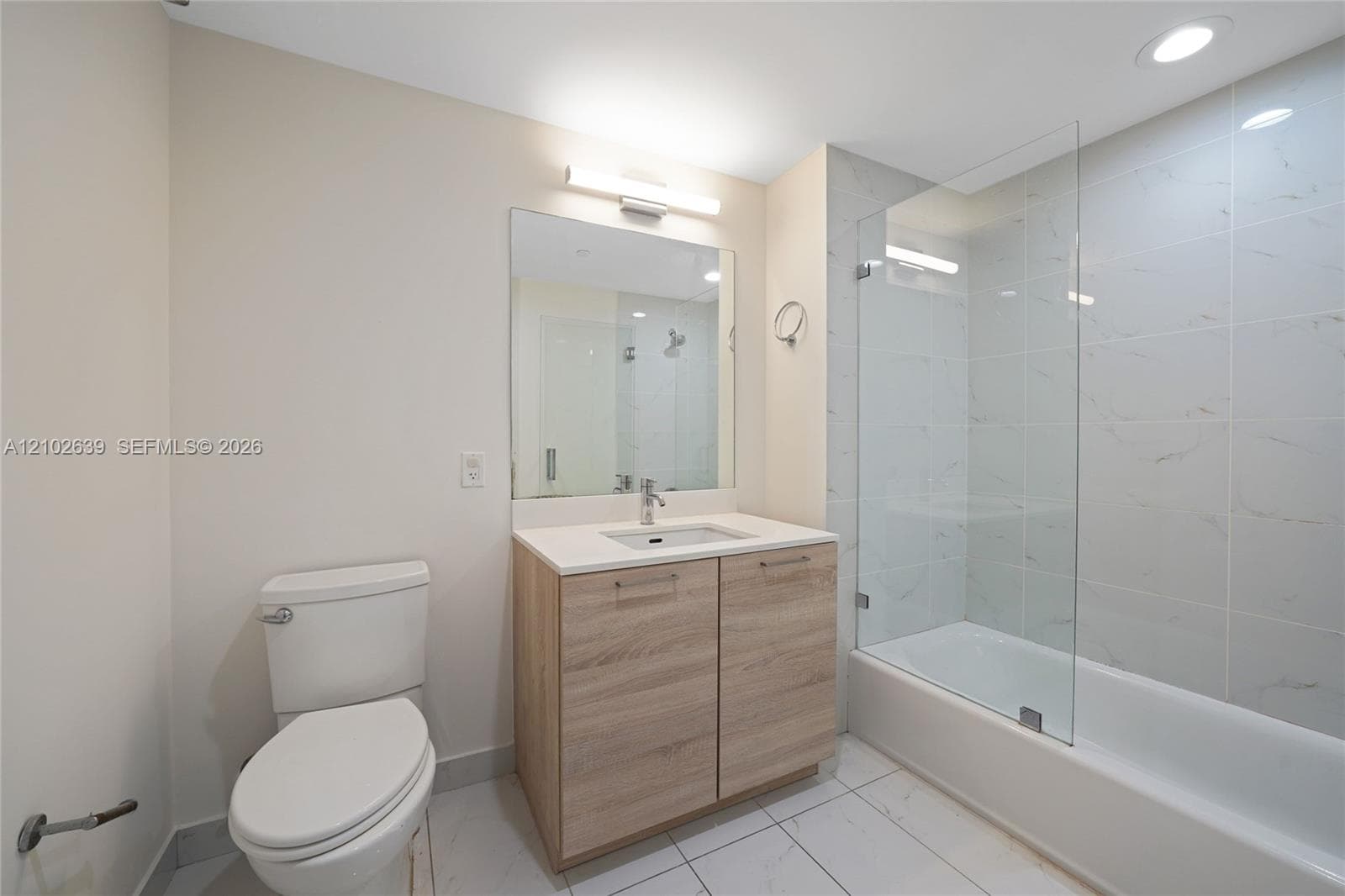 16385 Biscayne Blvd 407 photo 20