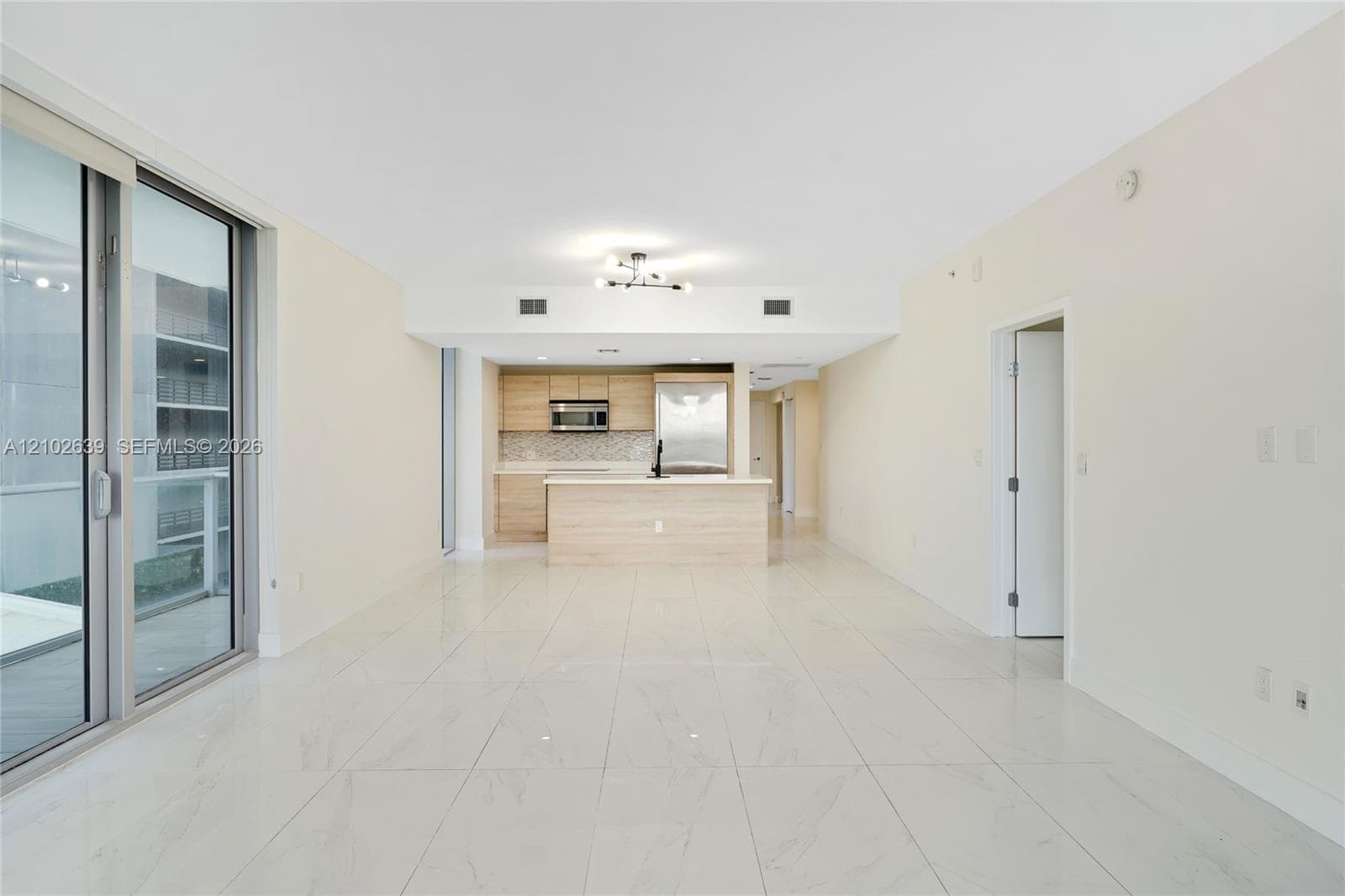 16385 Biscayne Blvd 407 photo 8