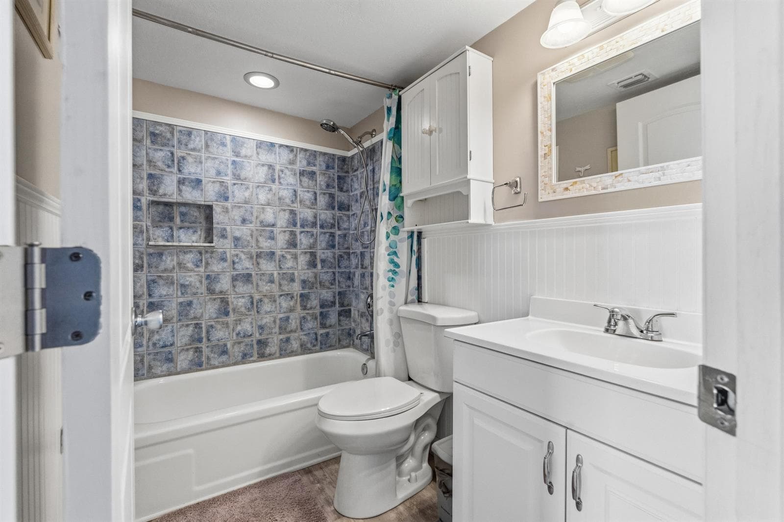2400 NE 16TH Street 212 photo 11