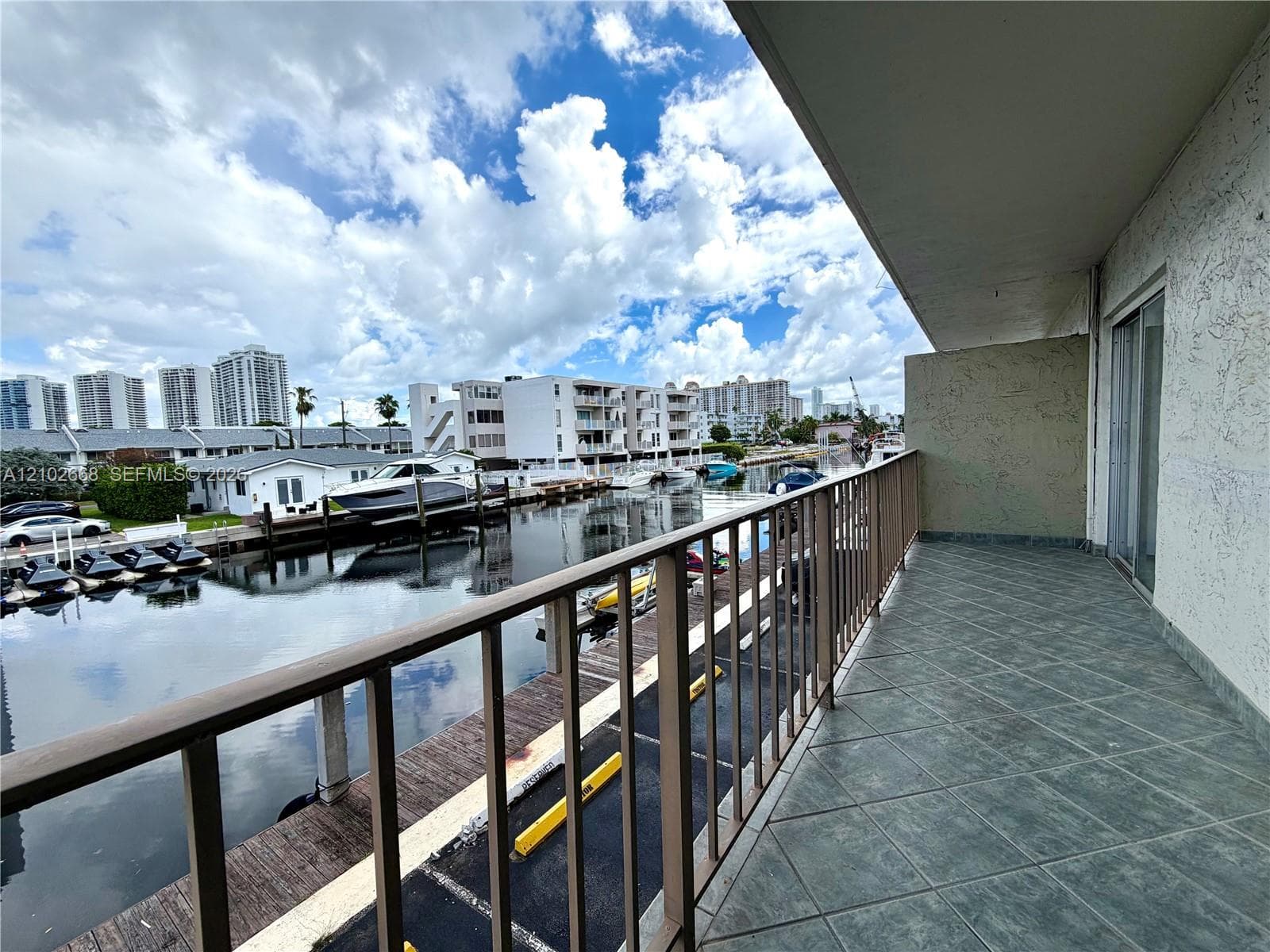 3665 NE 167th St 204 photo 20