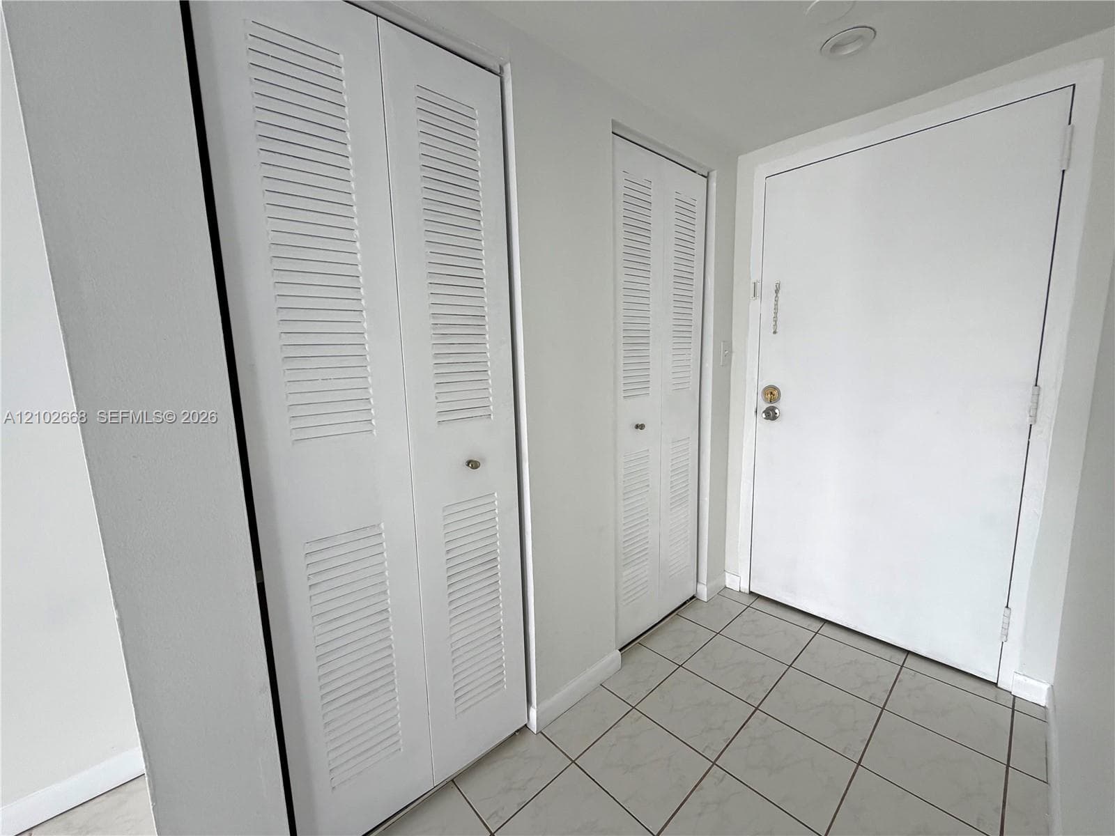 3665 NE 167th St 204 photo 21