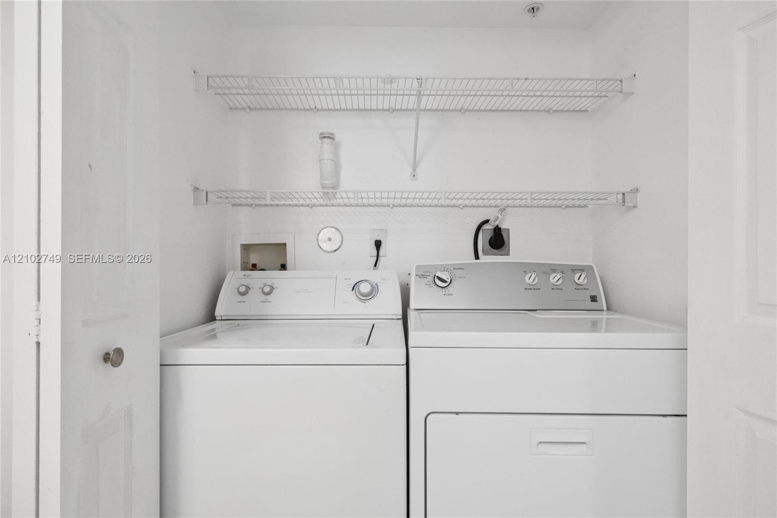 2931 NE 185th St 1106 photo 16