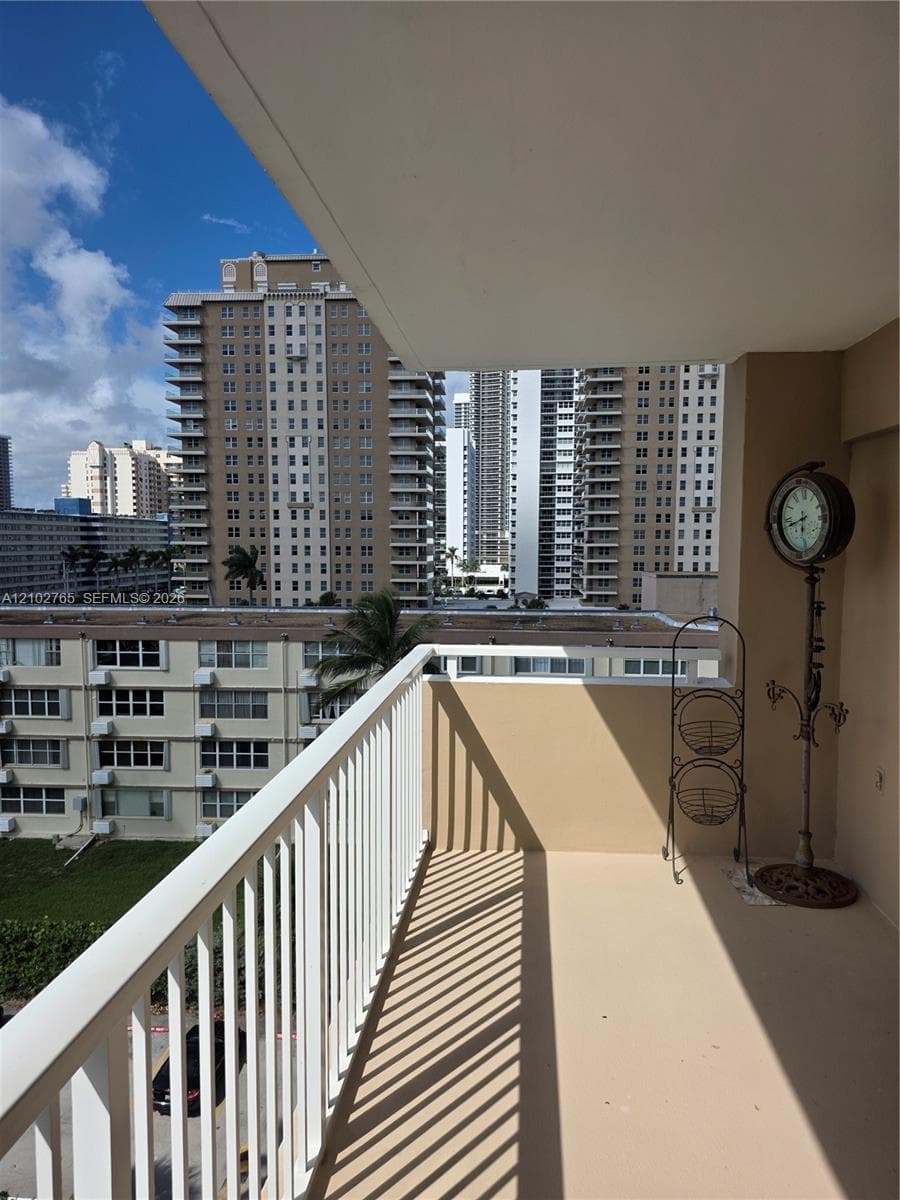 1950 S Ocean Dr 5F photo 5