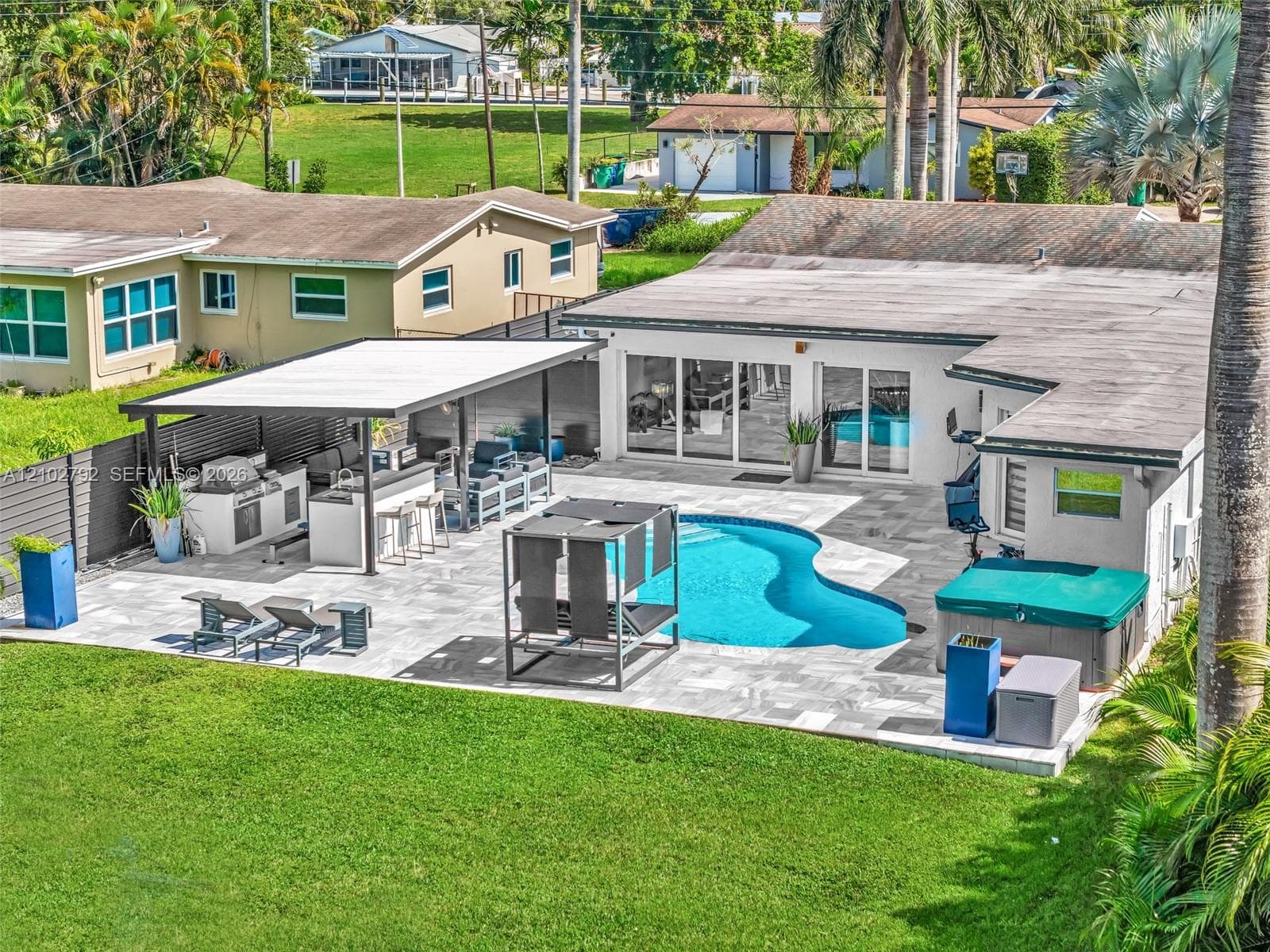 4465 SW 34th Ter photo 4