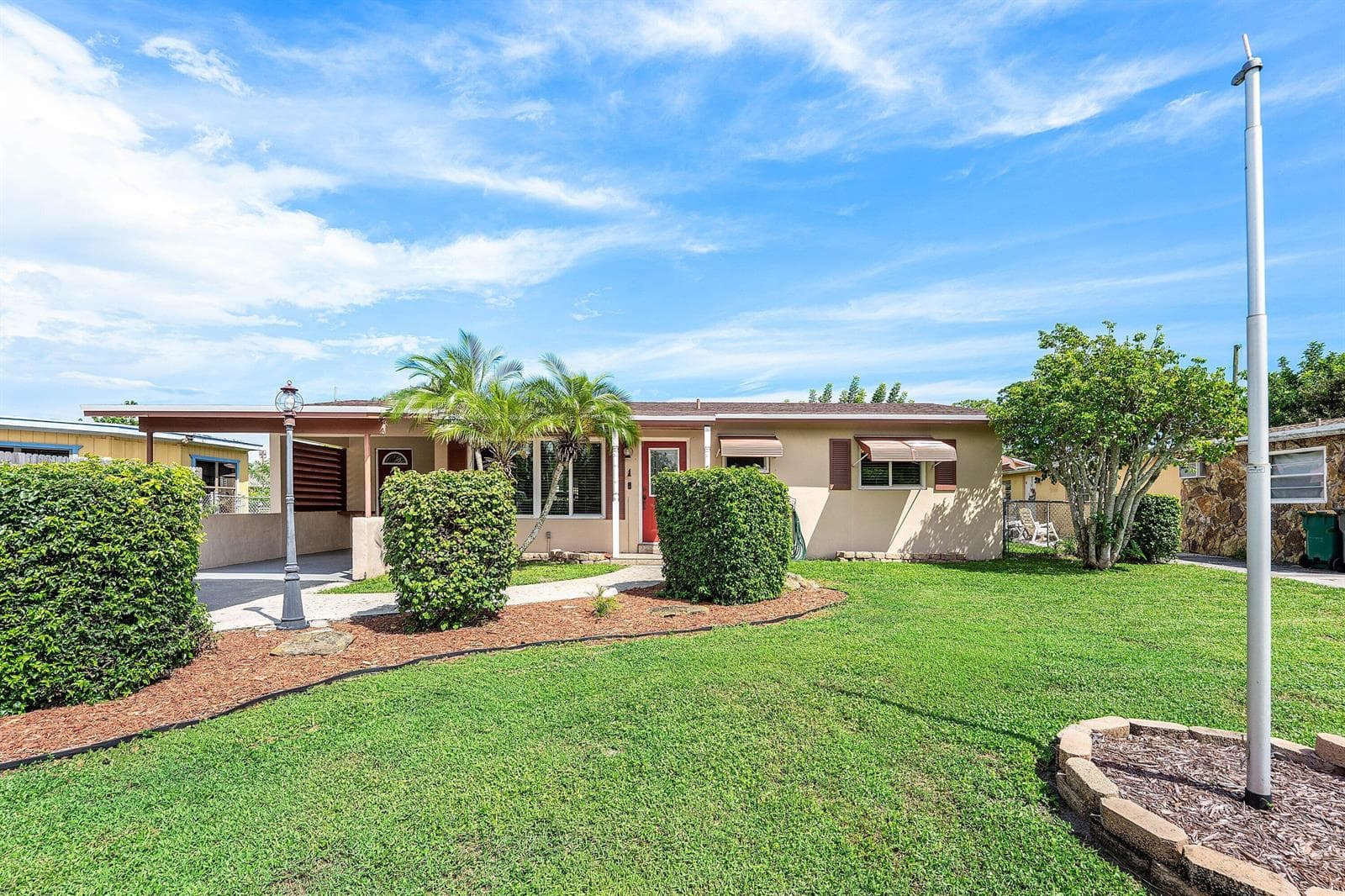 740 Caroline Avenue photo 3
