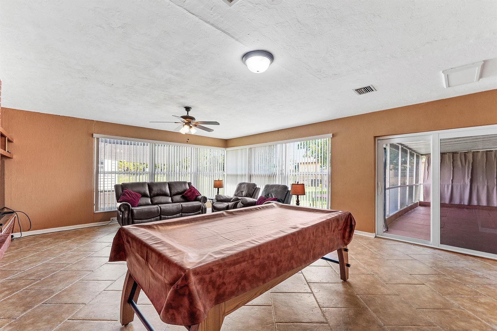 740 Caroline Avenue photo 9