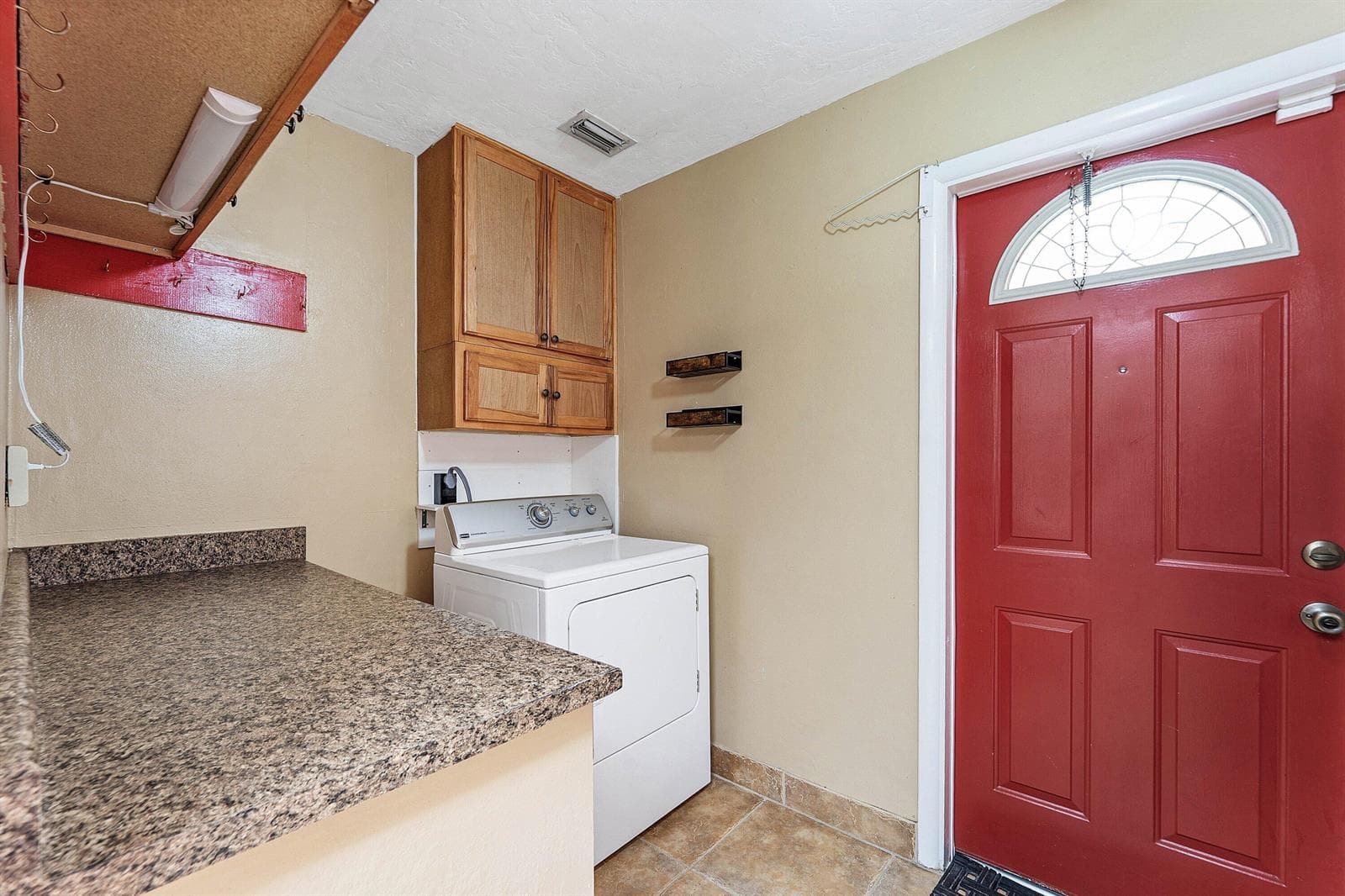740 Caroline Avenue photo 18