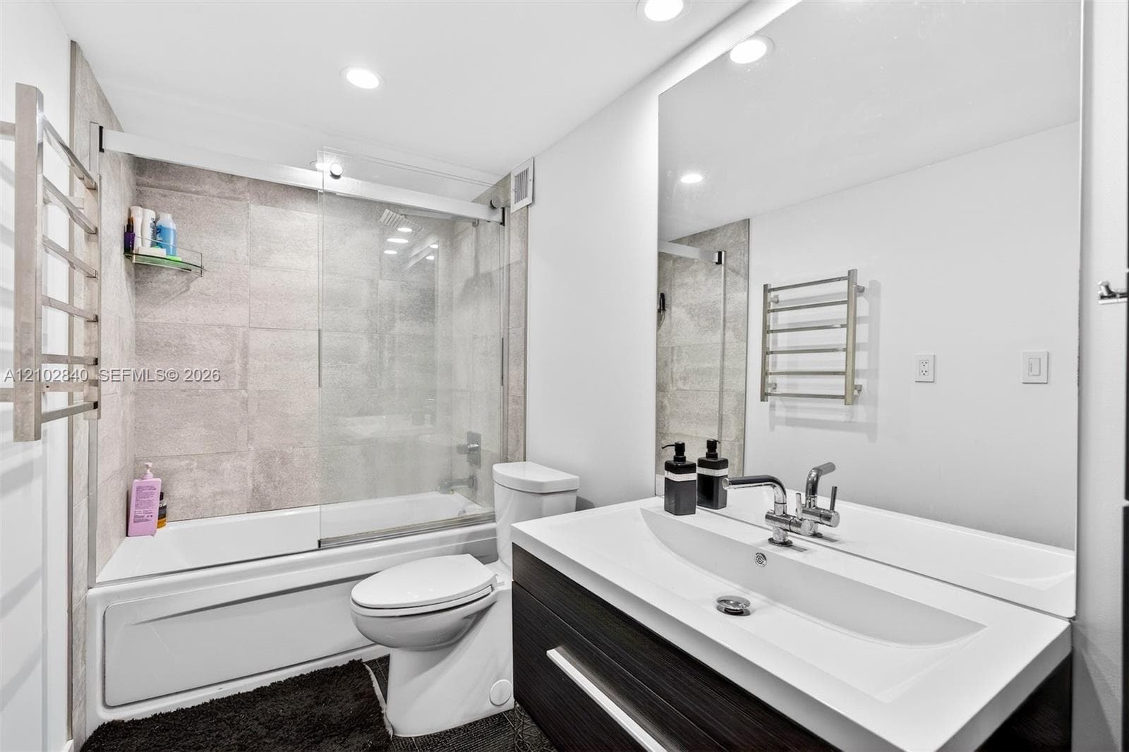 500 Three Islands Blvd 201 photo 23