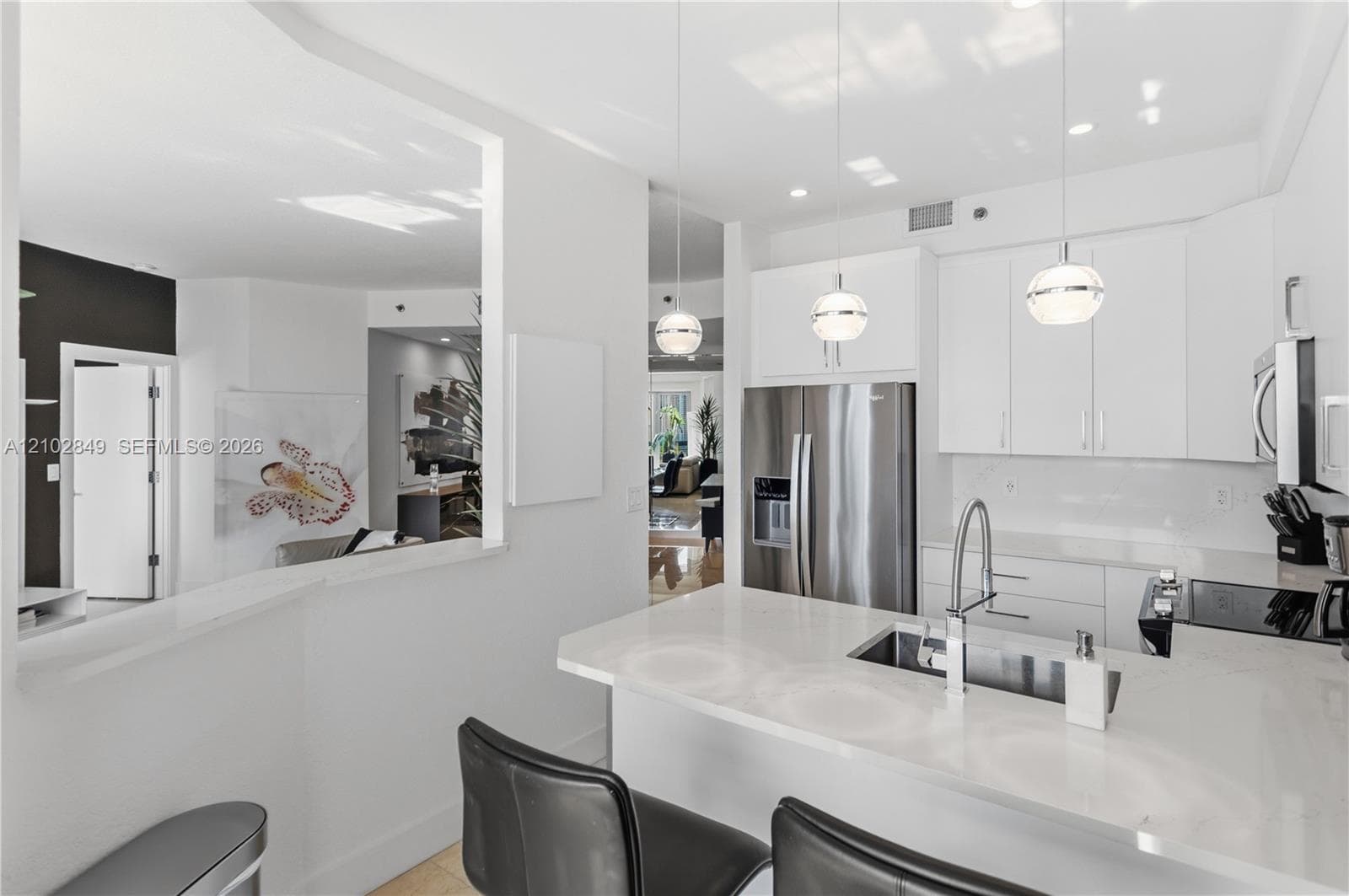 3600 Mystic Pointe Dr PH-16 photo 7