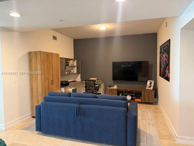 3330 NE 190th St 817 photo 15