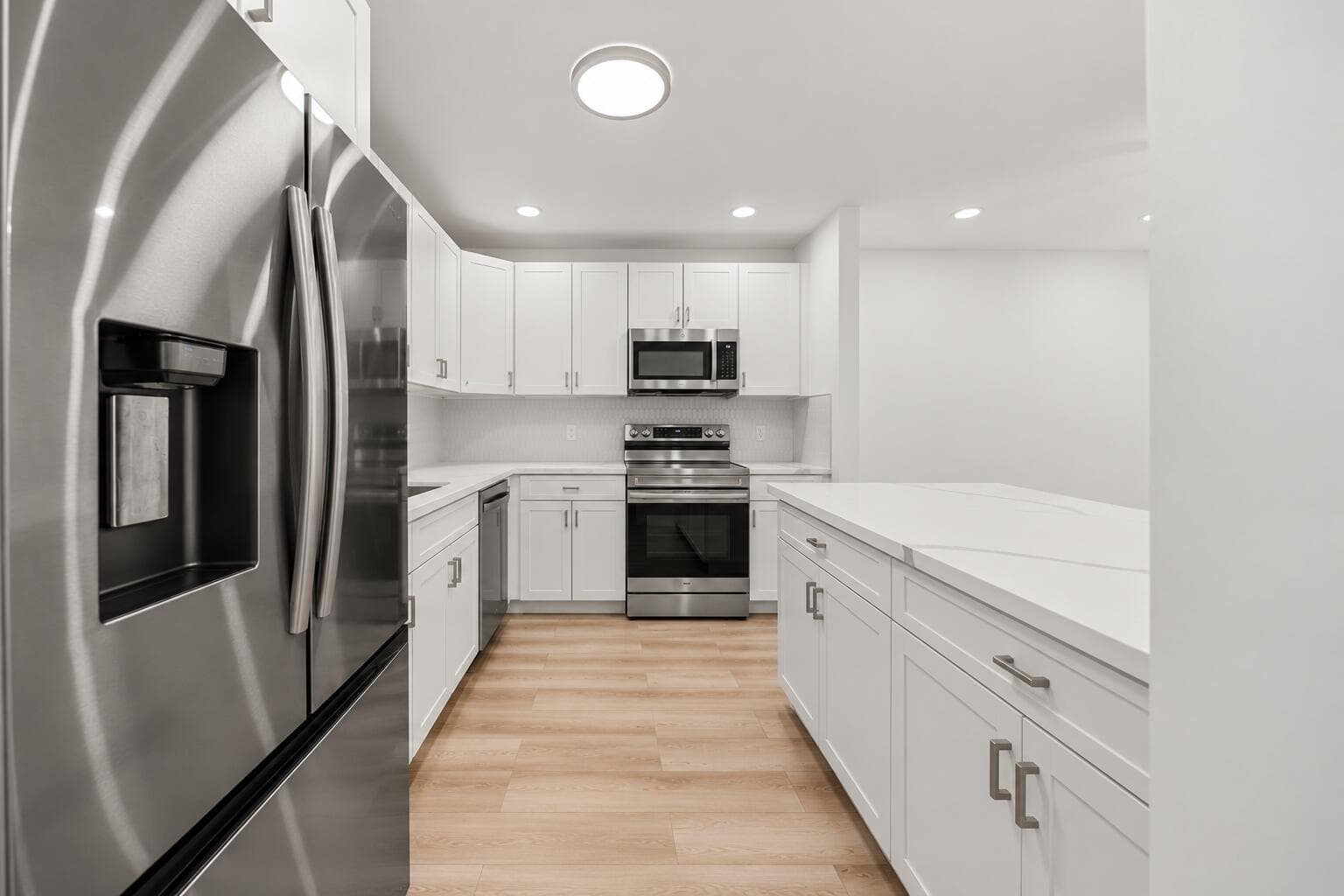 5965 CARIBBEAN Boulevard photo 2