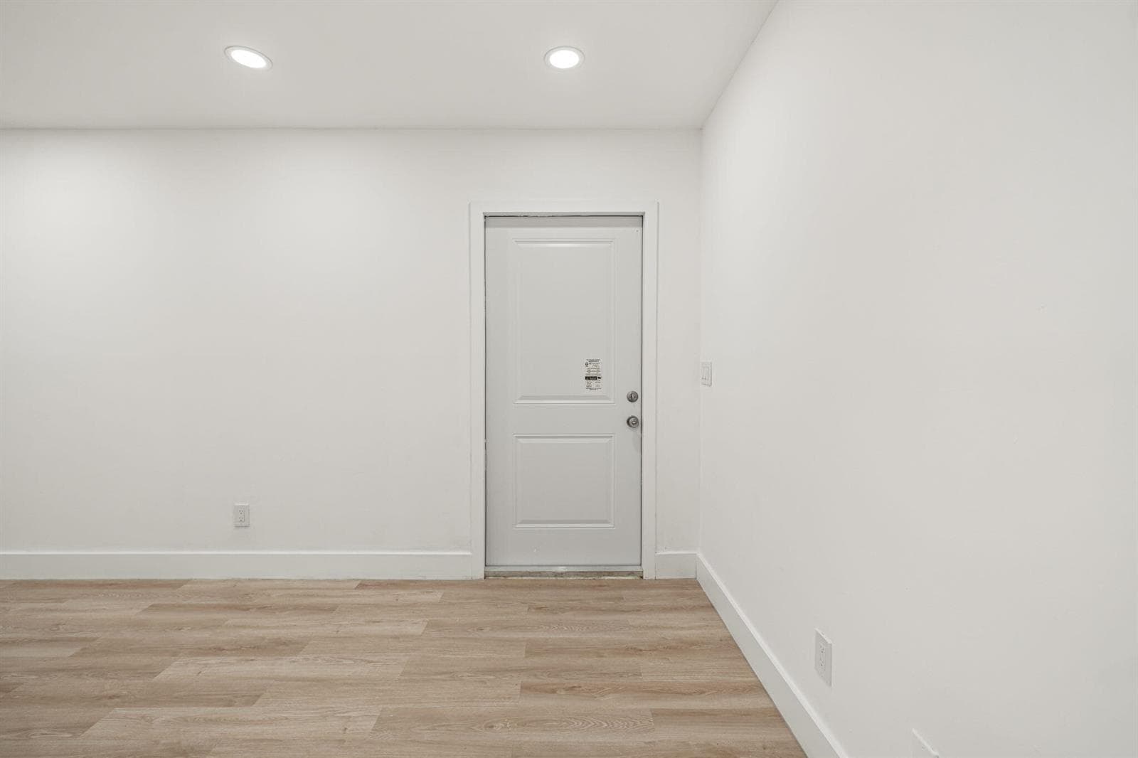 5965 CARIBBEAN Boulevard photo 4
