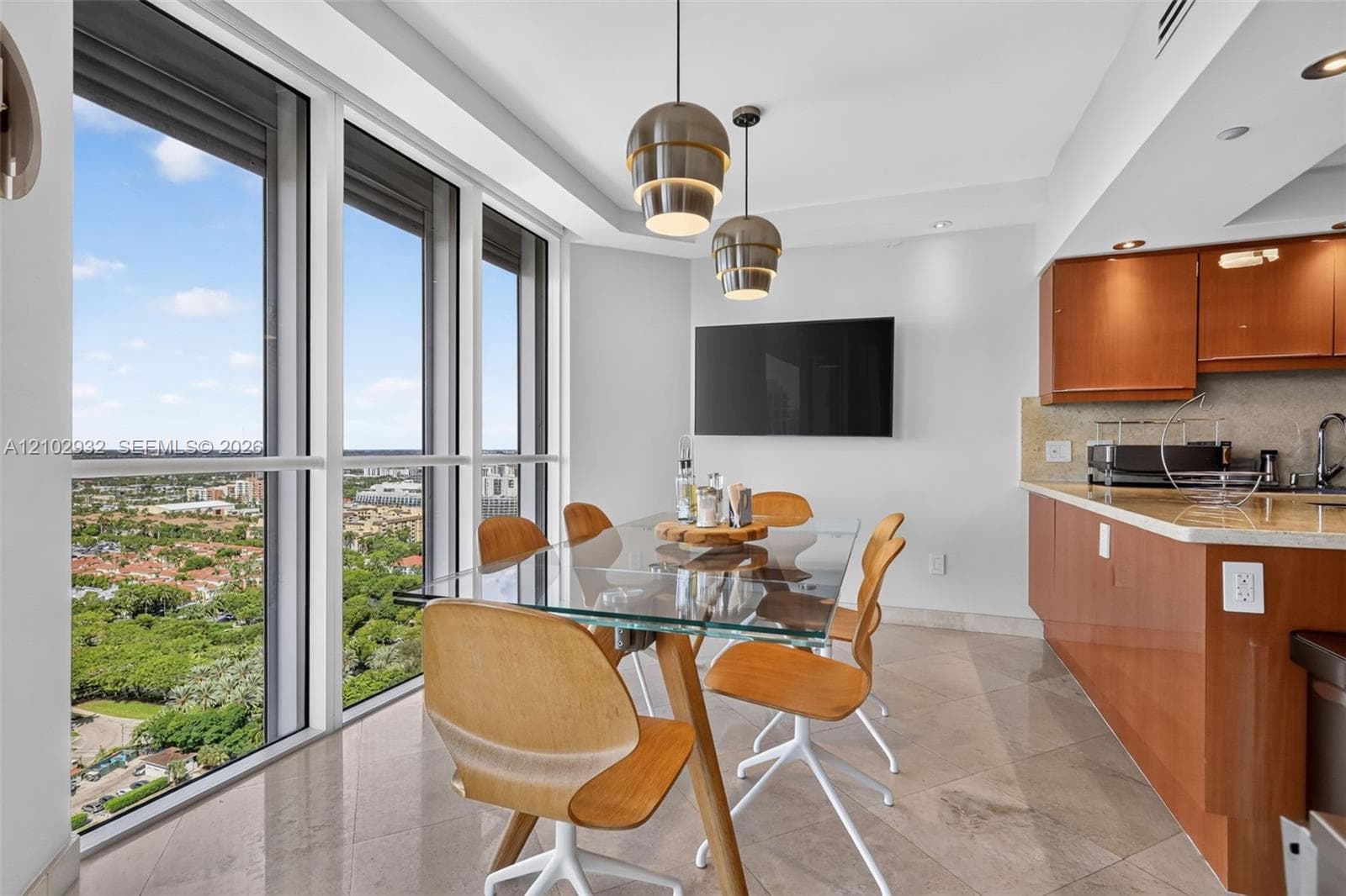 7000 Island Blvd 2809 photo 23