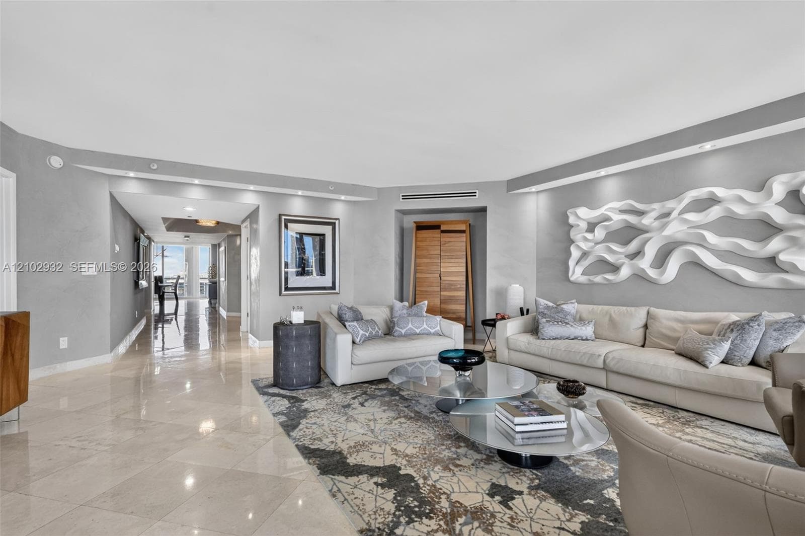 7000 Island Blvd 2809 photo 13