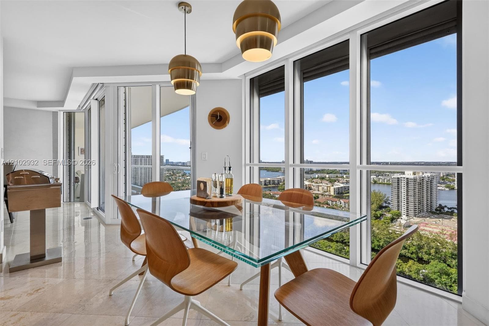 7000 Island Blvd 2809 photo 24