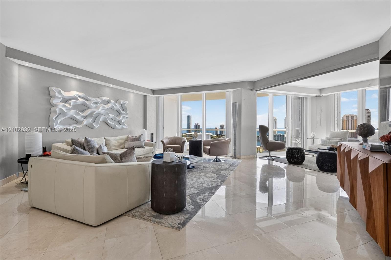 7000 Island Blvd 2809 photo 10