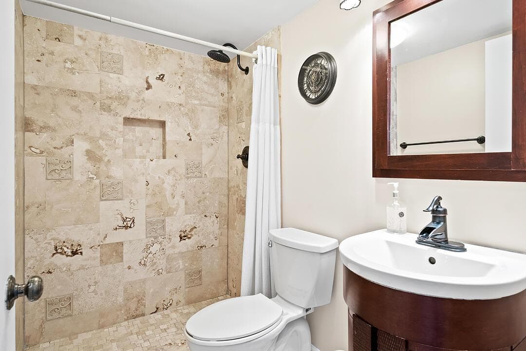 5600 N FLAGLER Drive 310 photo 8