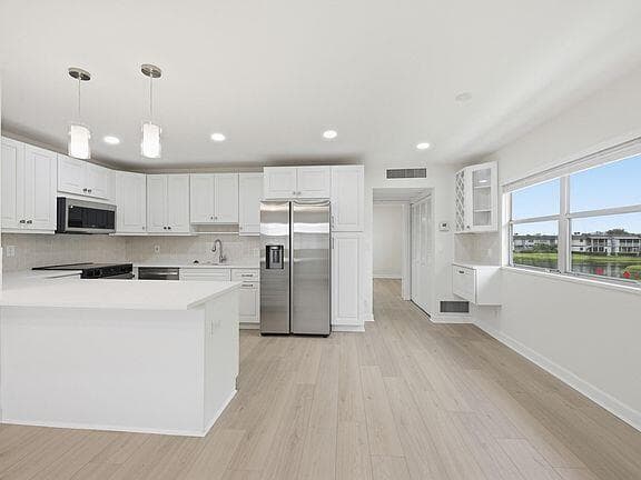 670 MONACO Court N photo 1