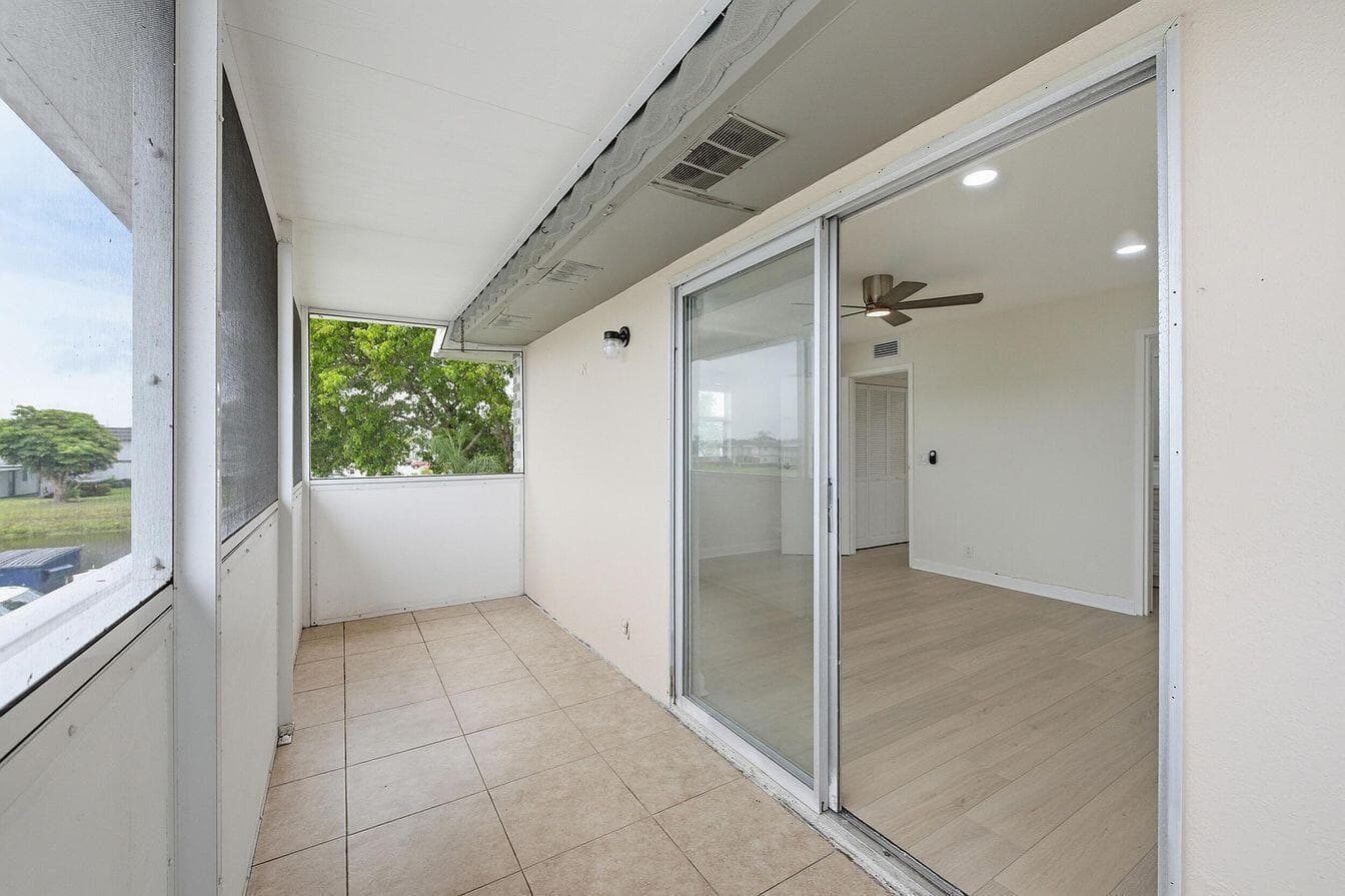 670 MONACO Court N photo 5