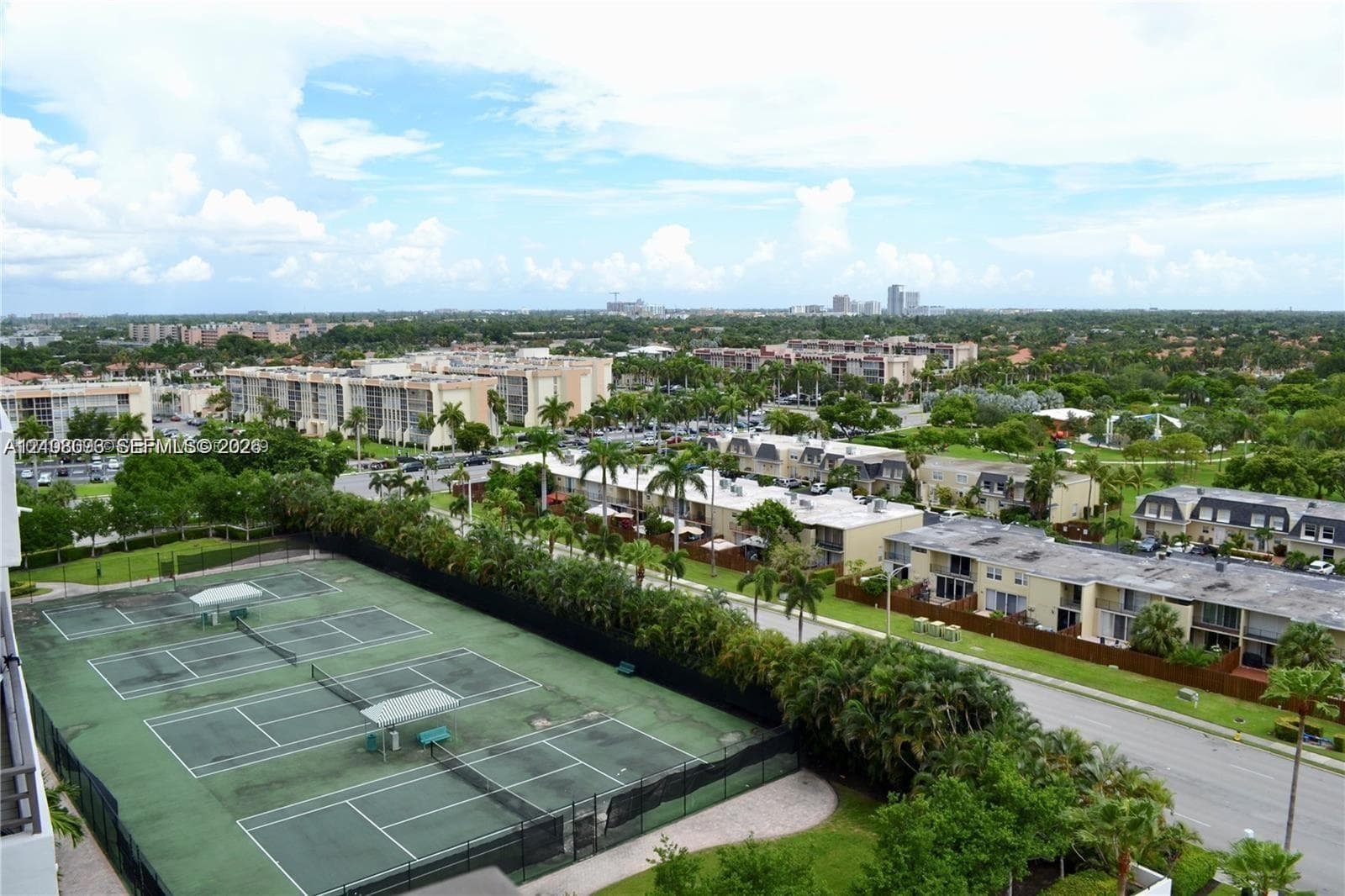 2500 Parkview Dr 1208 photo 14