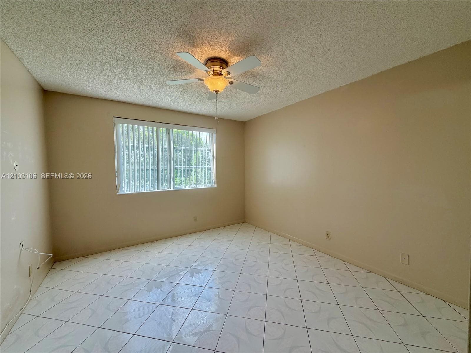 2230 N Cypress Bend Dr 308 photo 22