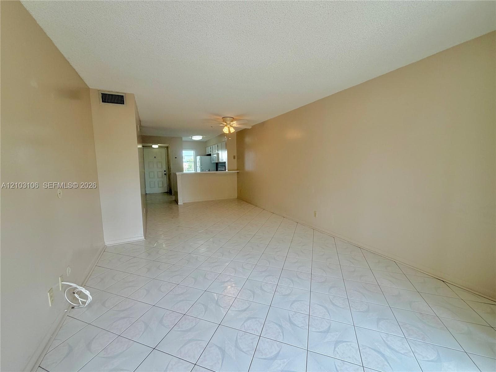 2230 N Cypress Bend Dr 308 photo 20