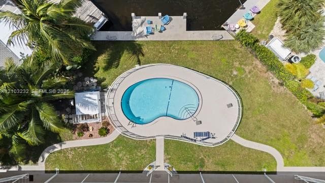2815 NE 33rd Ave 205 photo 2
