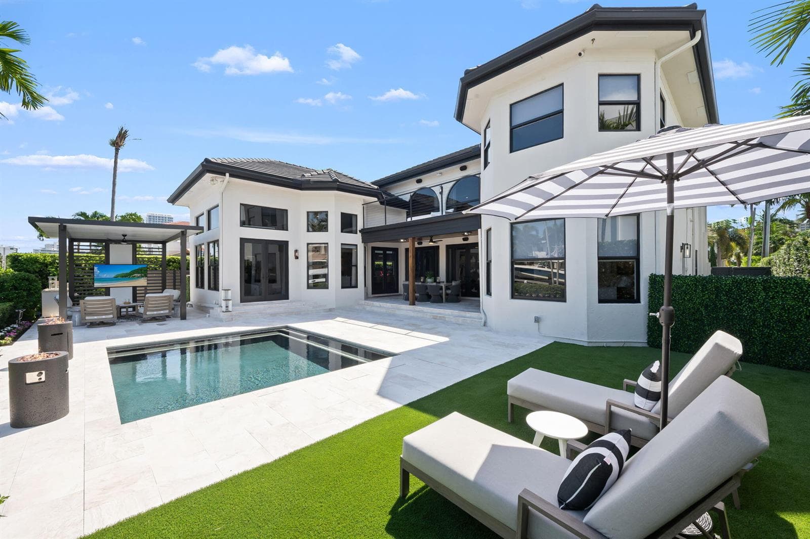 2525 SEA ISLAND Drive photo 13
