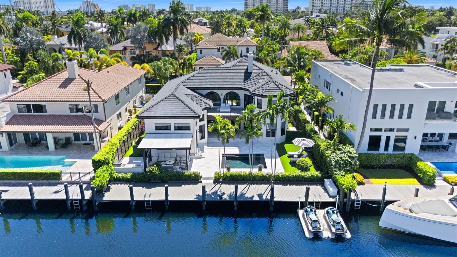 2525 SEA ISLAND Drive photo 7
