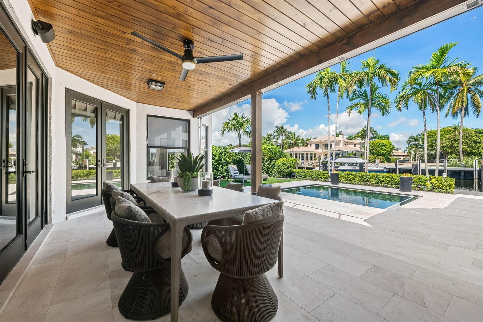 2525 SEA ISLAND Drive photo 10