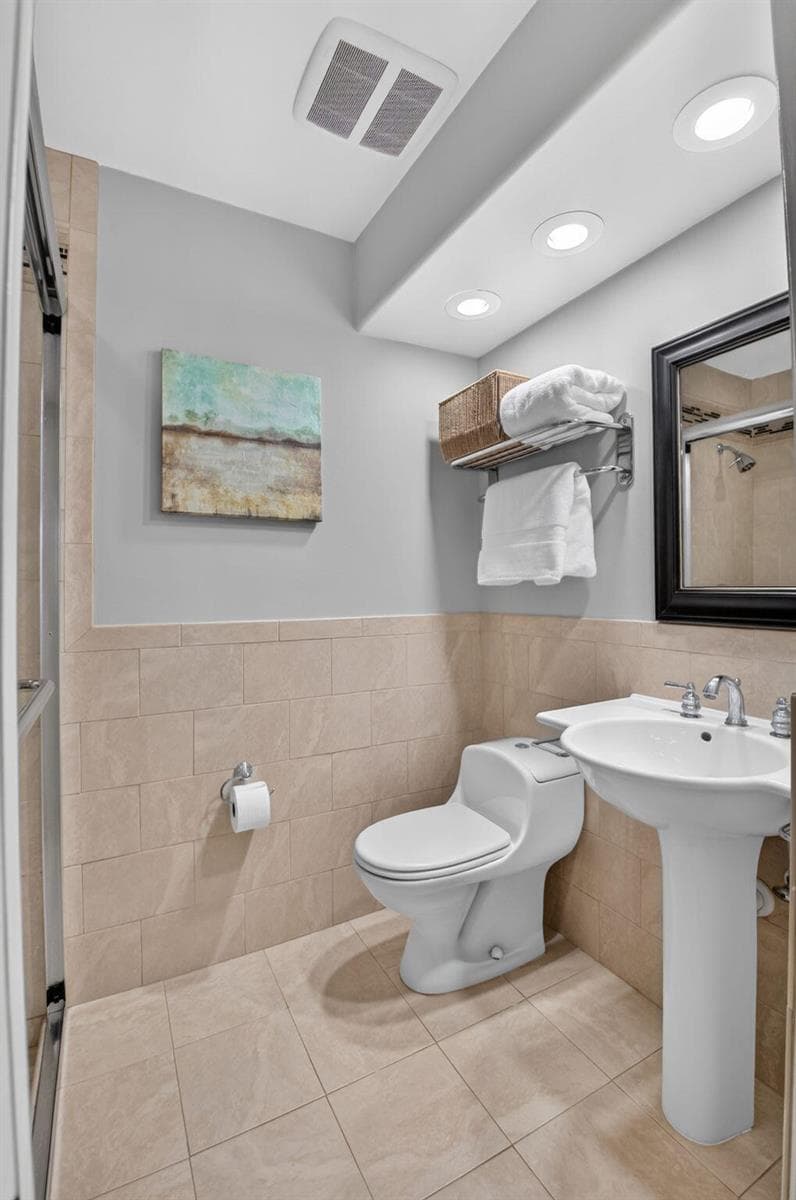 4675 CANAL Drive photo 23