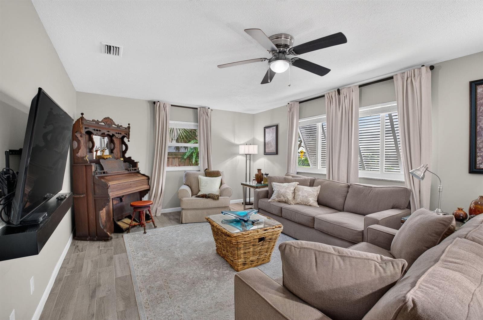 4675 CANAL Drive photo 6