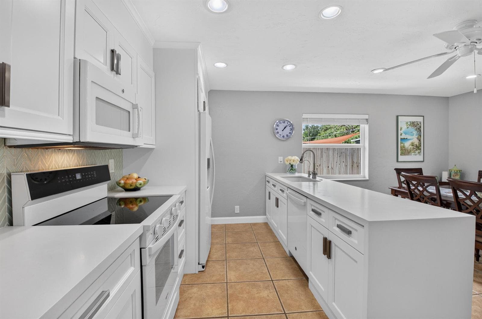 4675 CANAL Drive photo 14