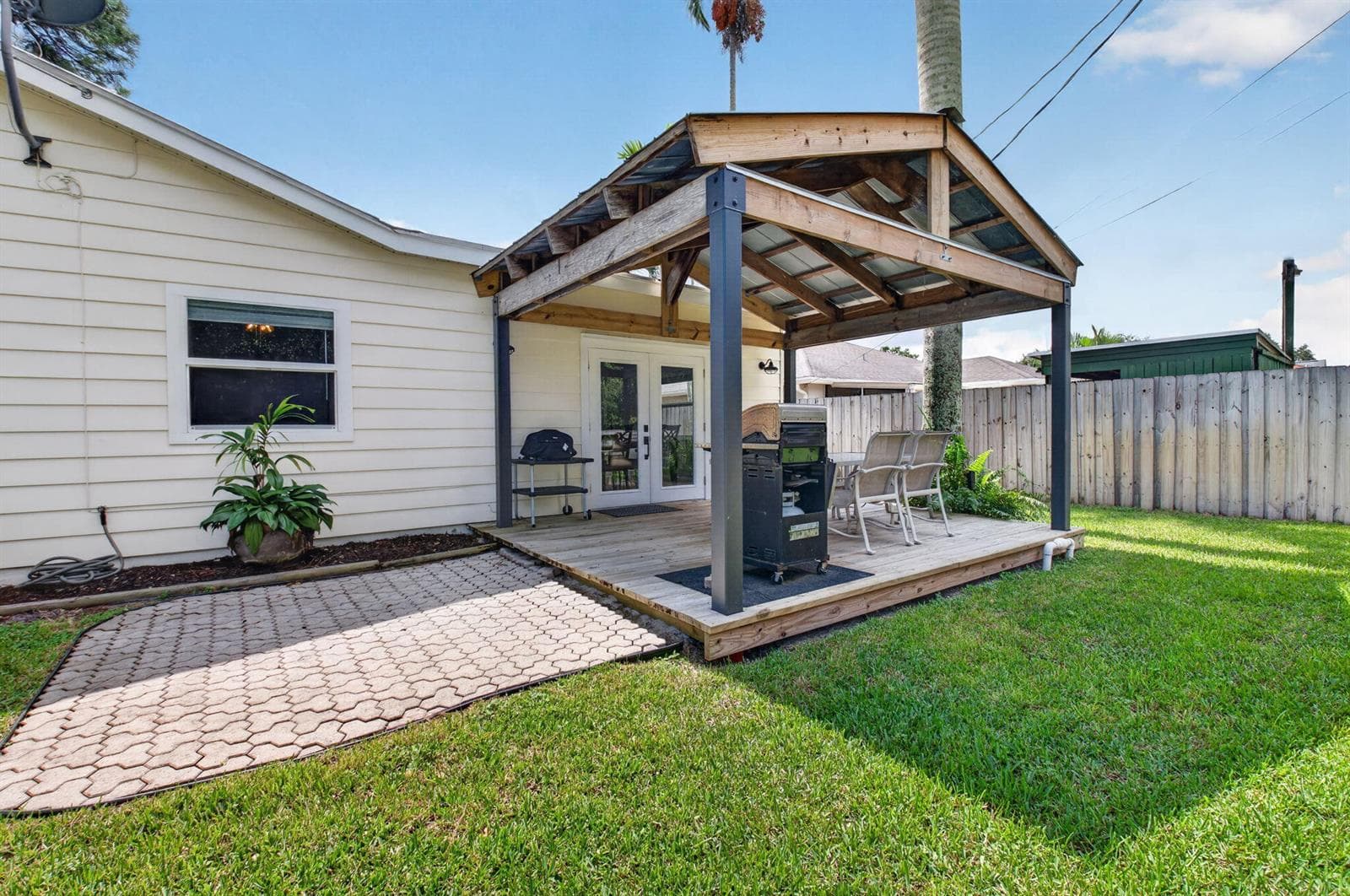 4675 CANAL Drive photo 19