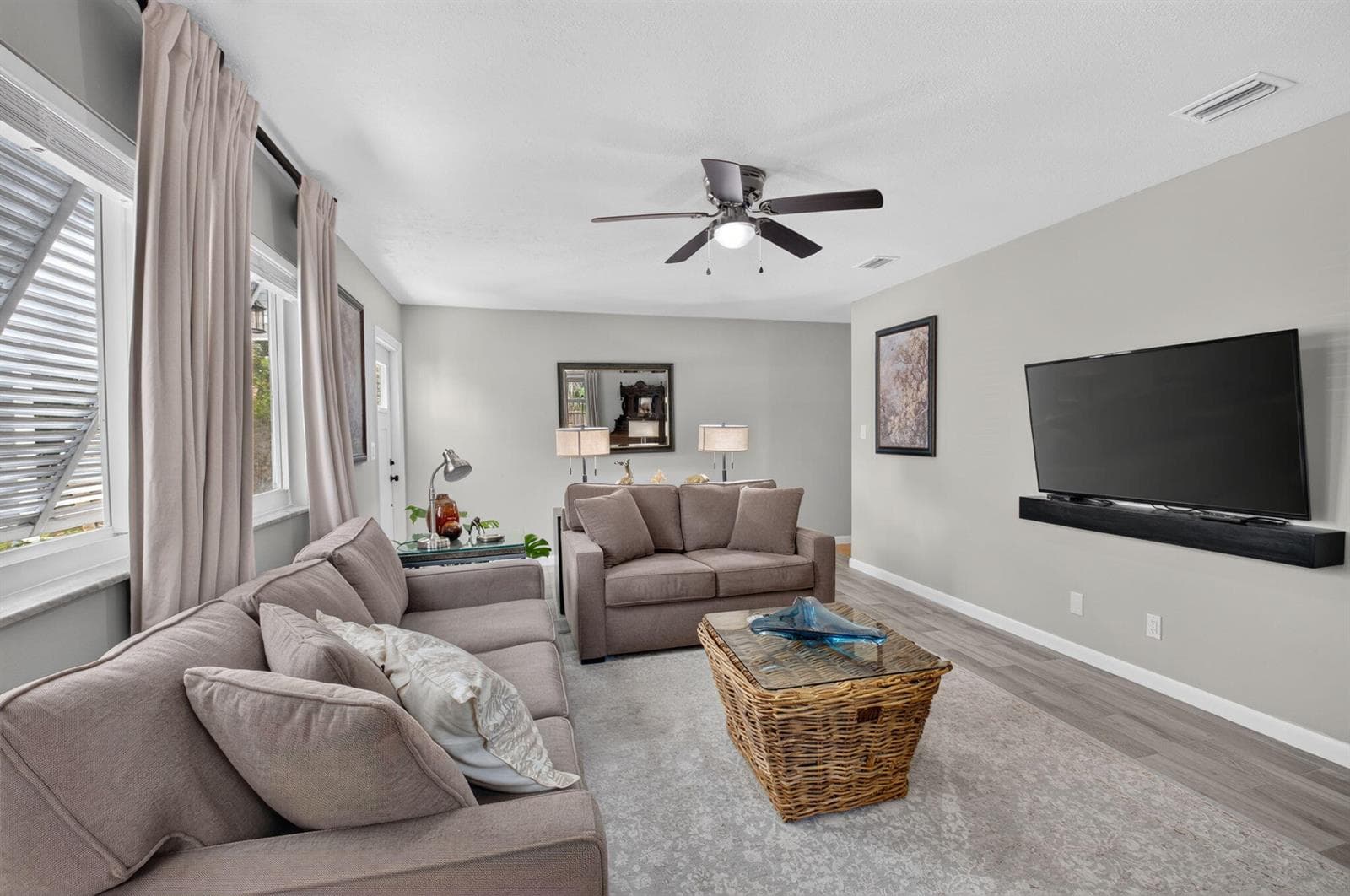 4675 CANAL Drive photo 8