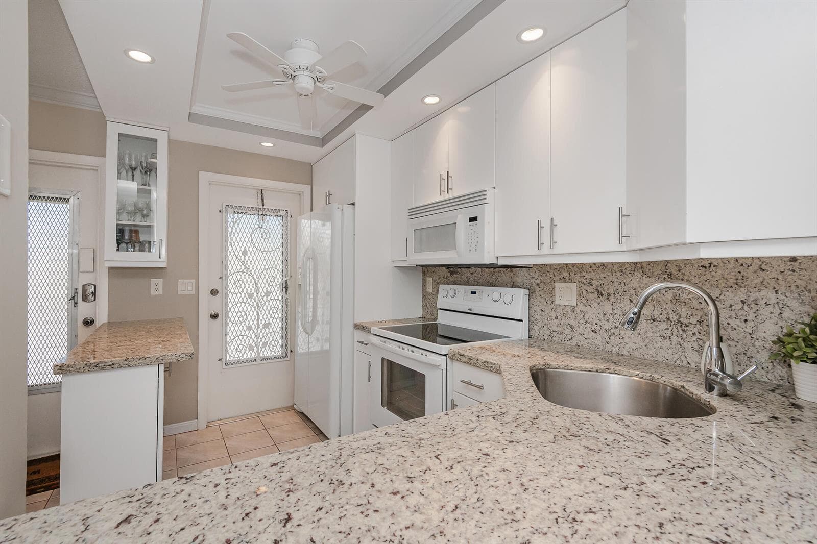 465 Paradise Isle Boulevard photo 12