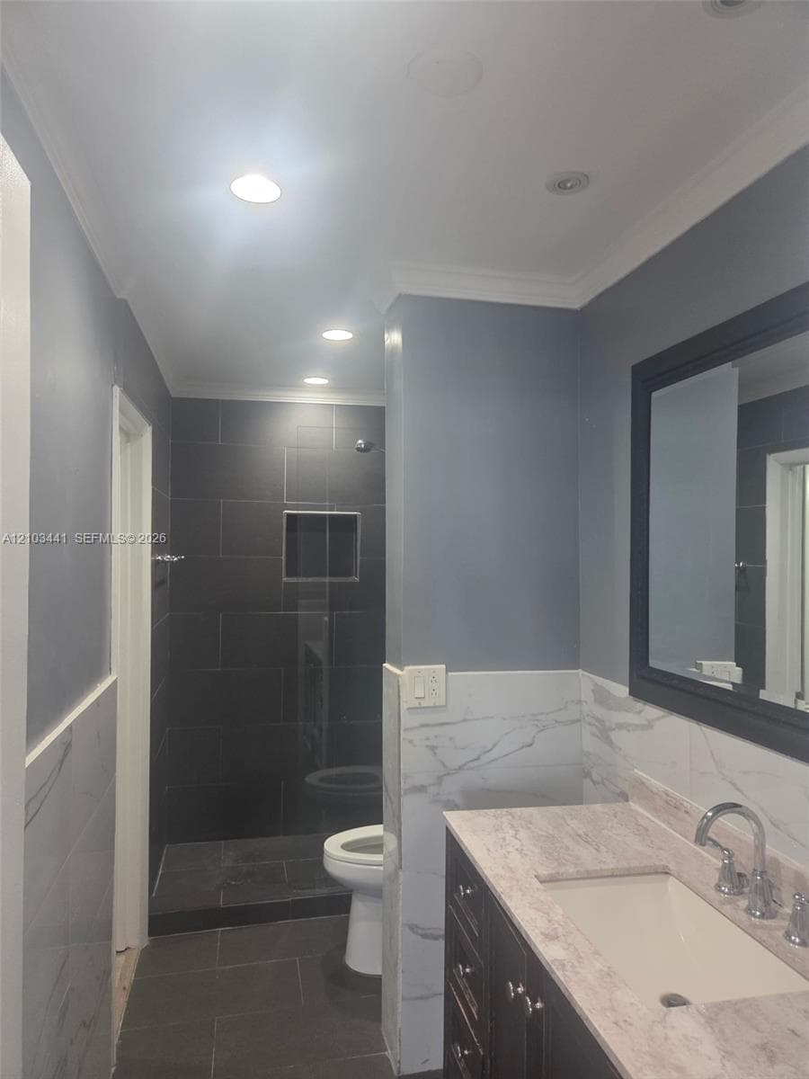 3536 NE 168th St 508 photo 18
