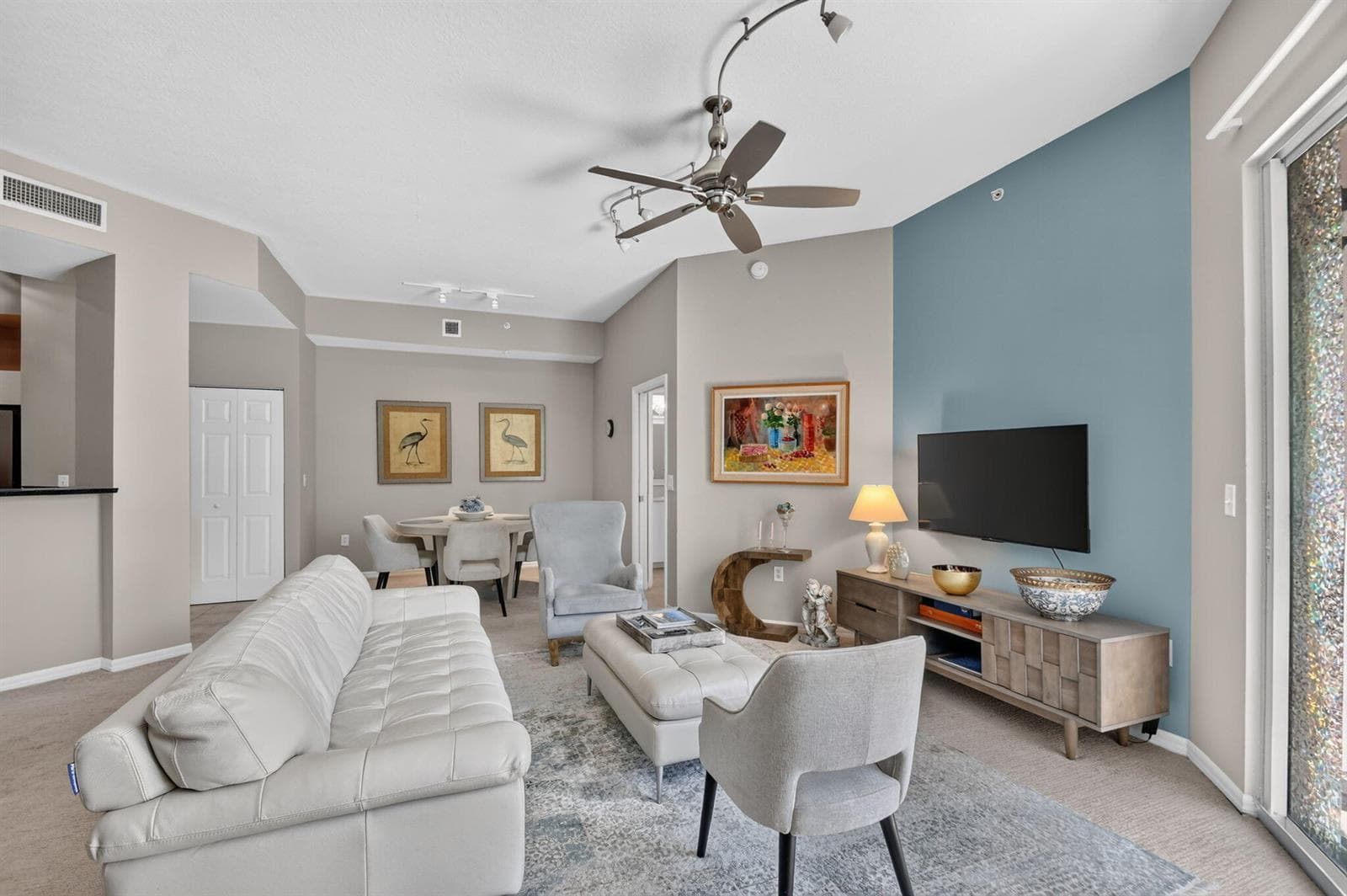 806 E Windward Way 108 photo 3