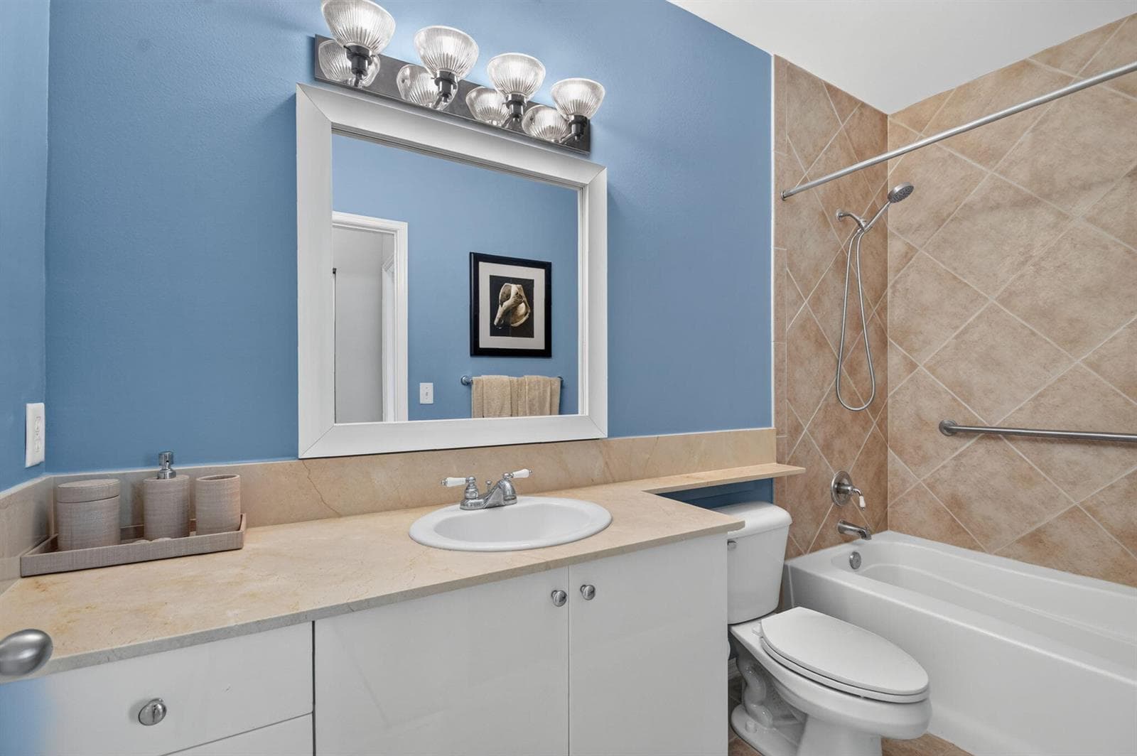 806 E Windward Way 108 photo 21