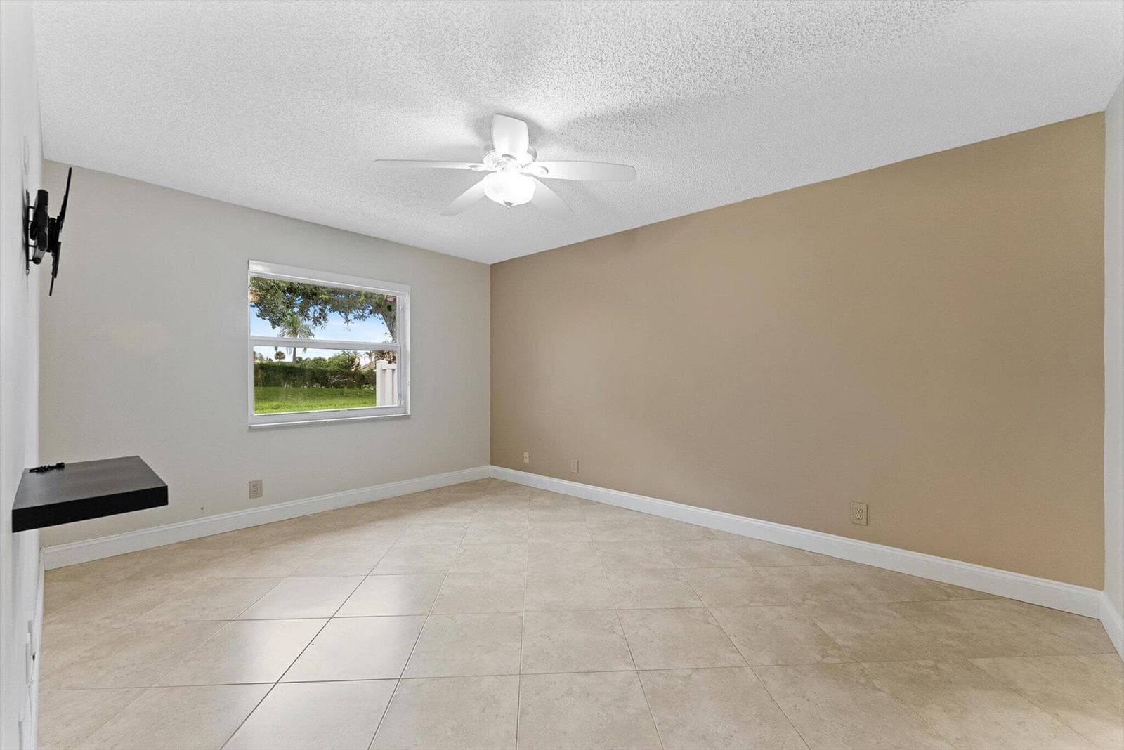 8959 Sunnywood Place photo 16