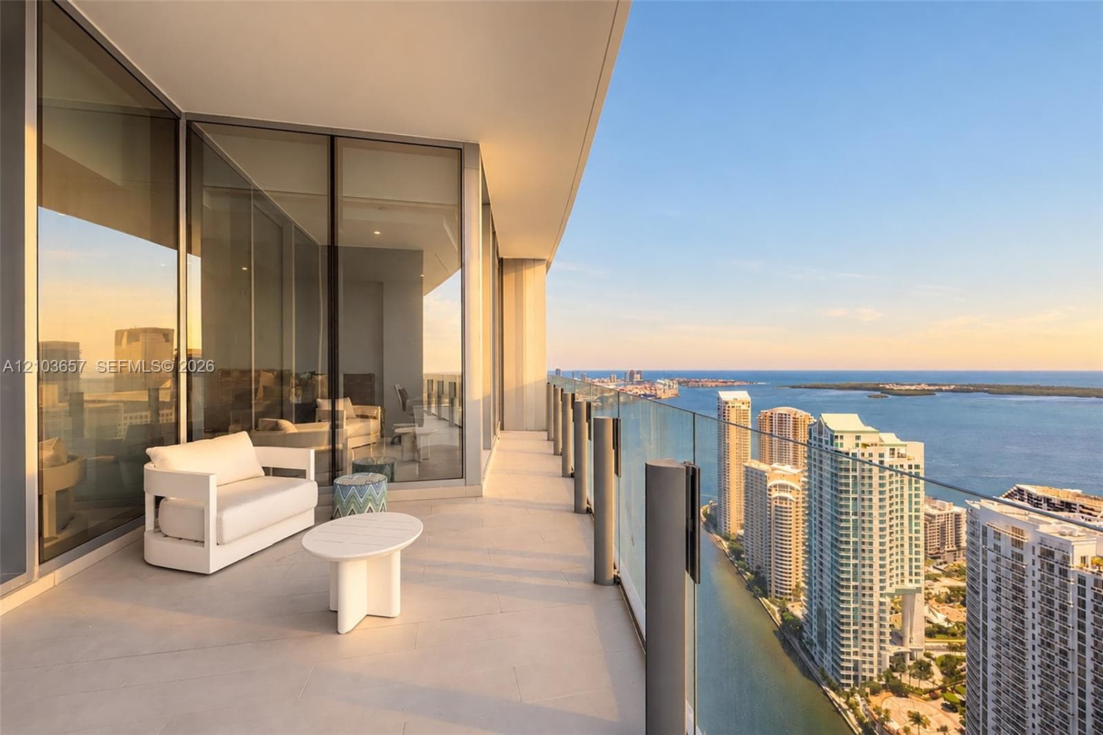 300 Biscayne Boulevard Way 5205W photo 3