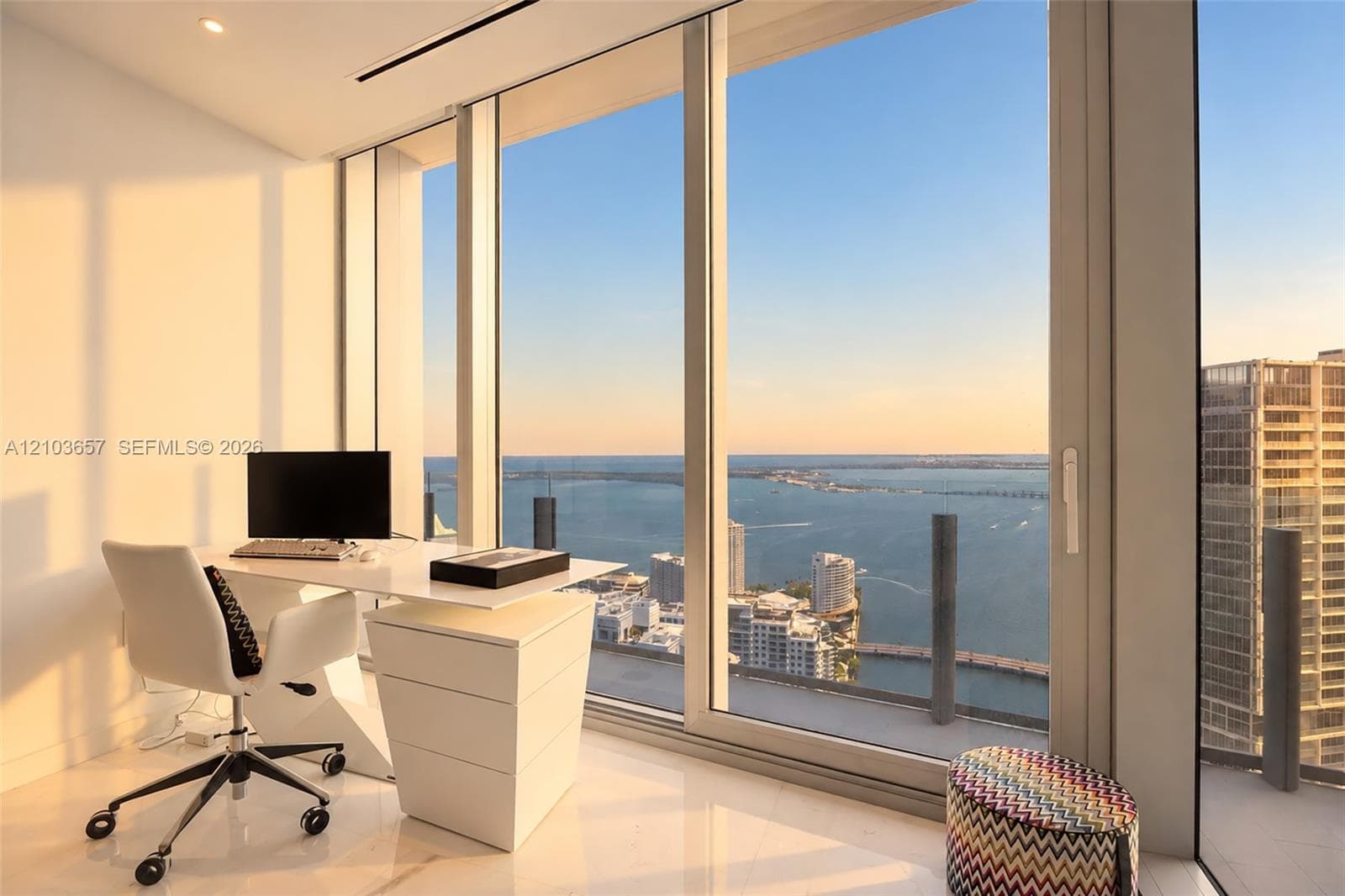 300 Biscayne Boulevard Way 5205W photo 19