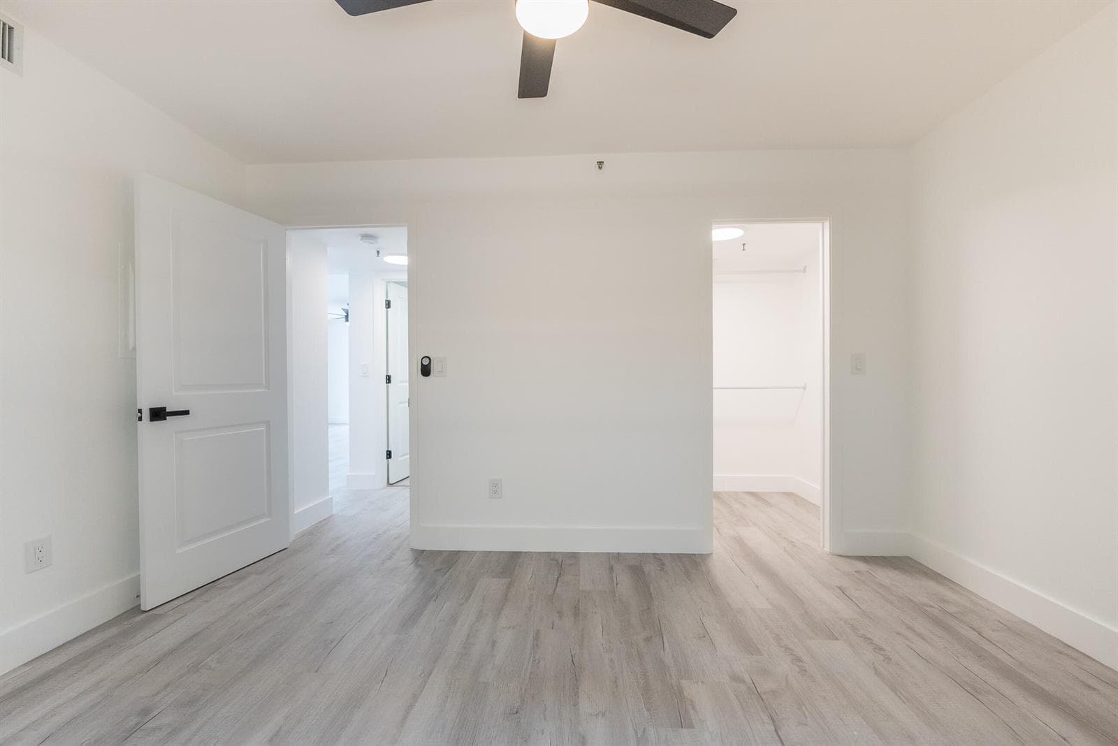 896 N FEDERAL Highway 432 photo 6