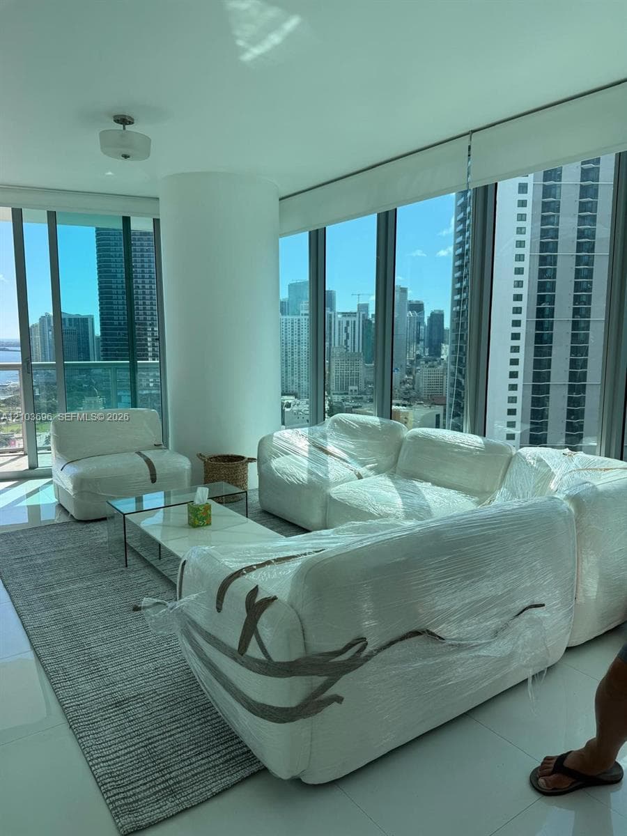 888 Biscayne Blvd 3101 photo 5